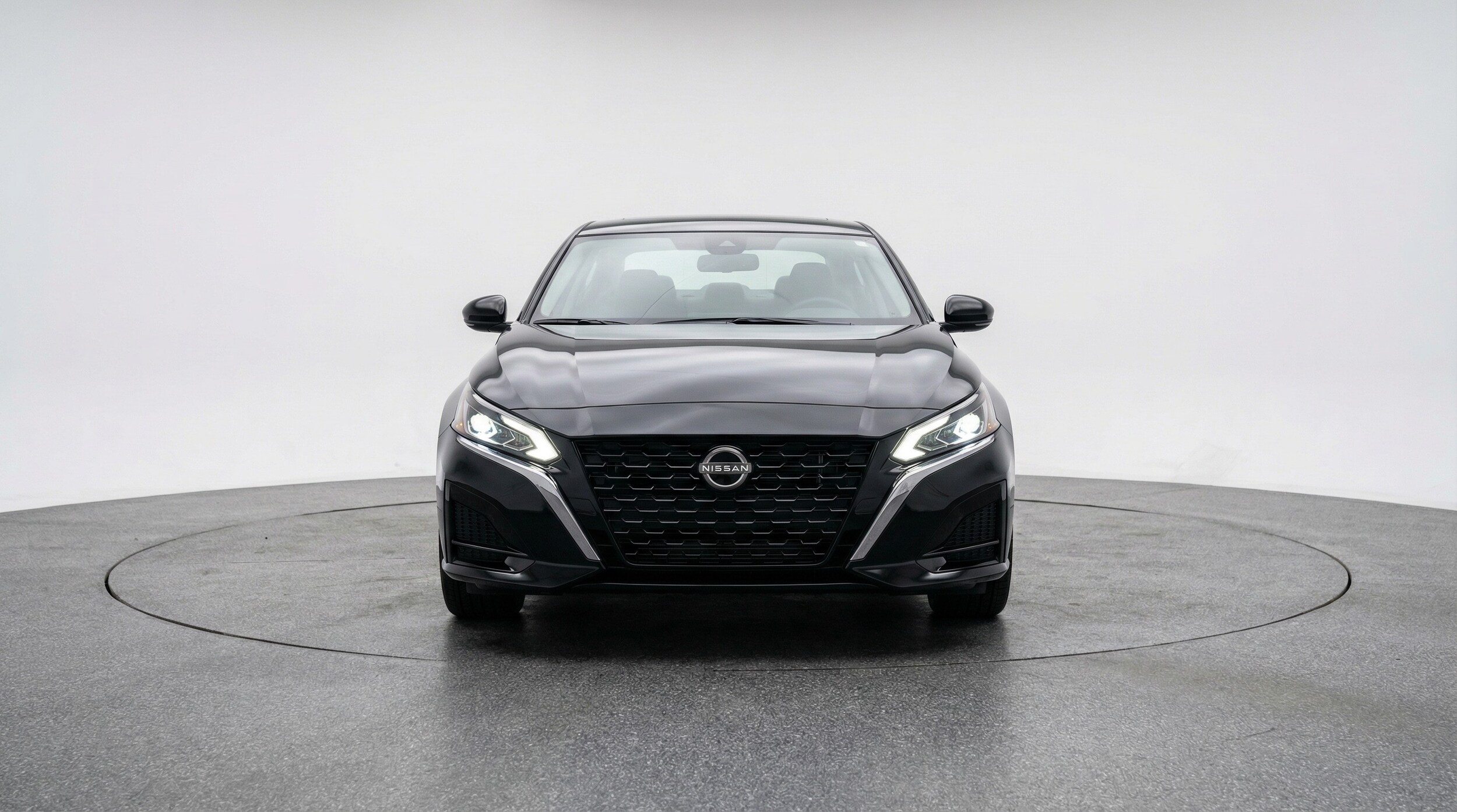 Thumbnail: 2025 Nissan Altima - 2