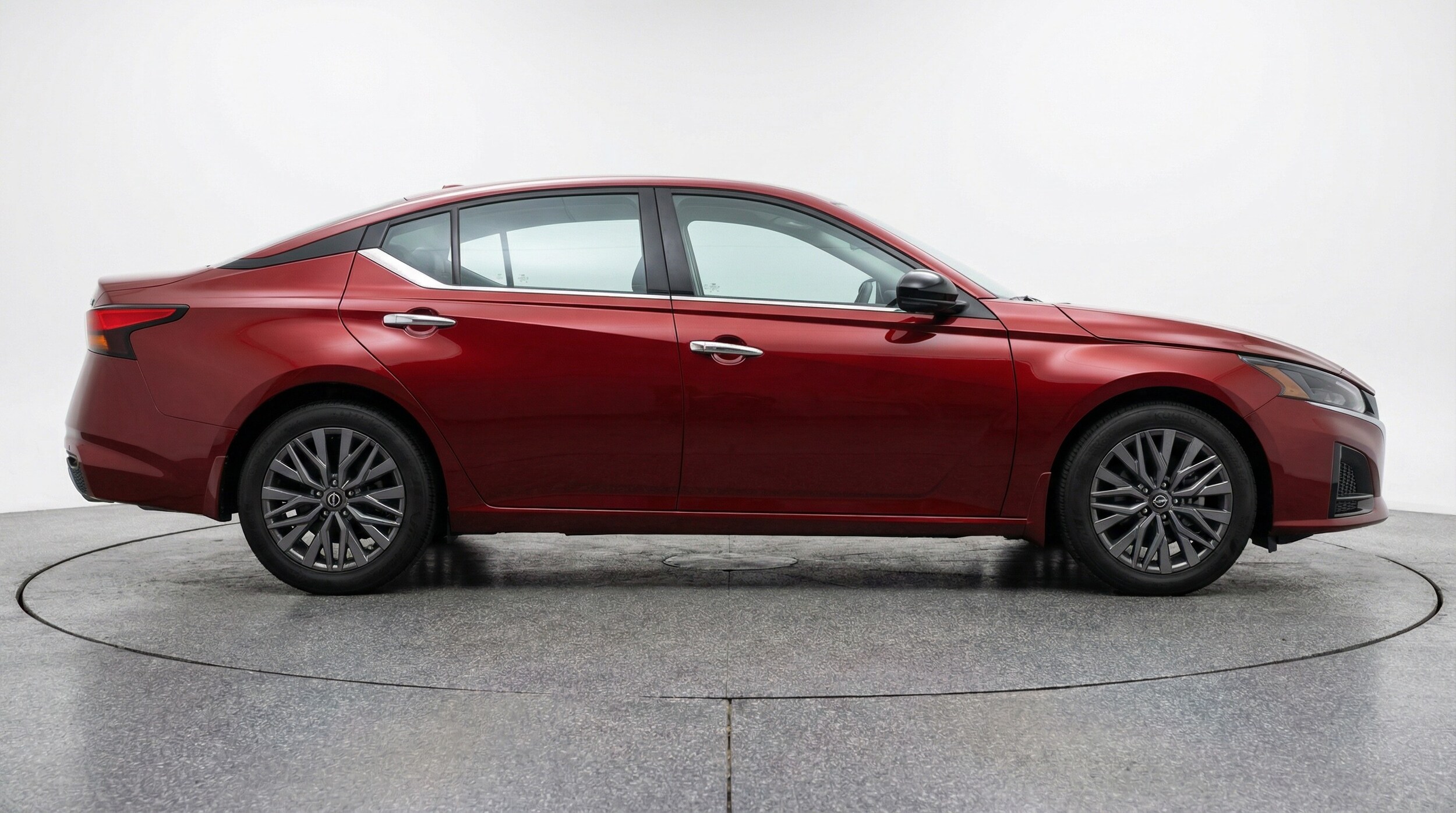 Thumbnail: 2025 Nissan Altima - 8