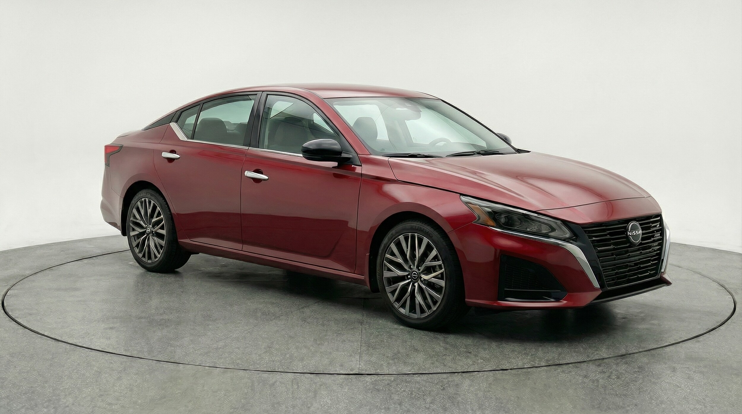 Thumbnail: 2025 Nissan Altima - 1