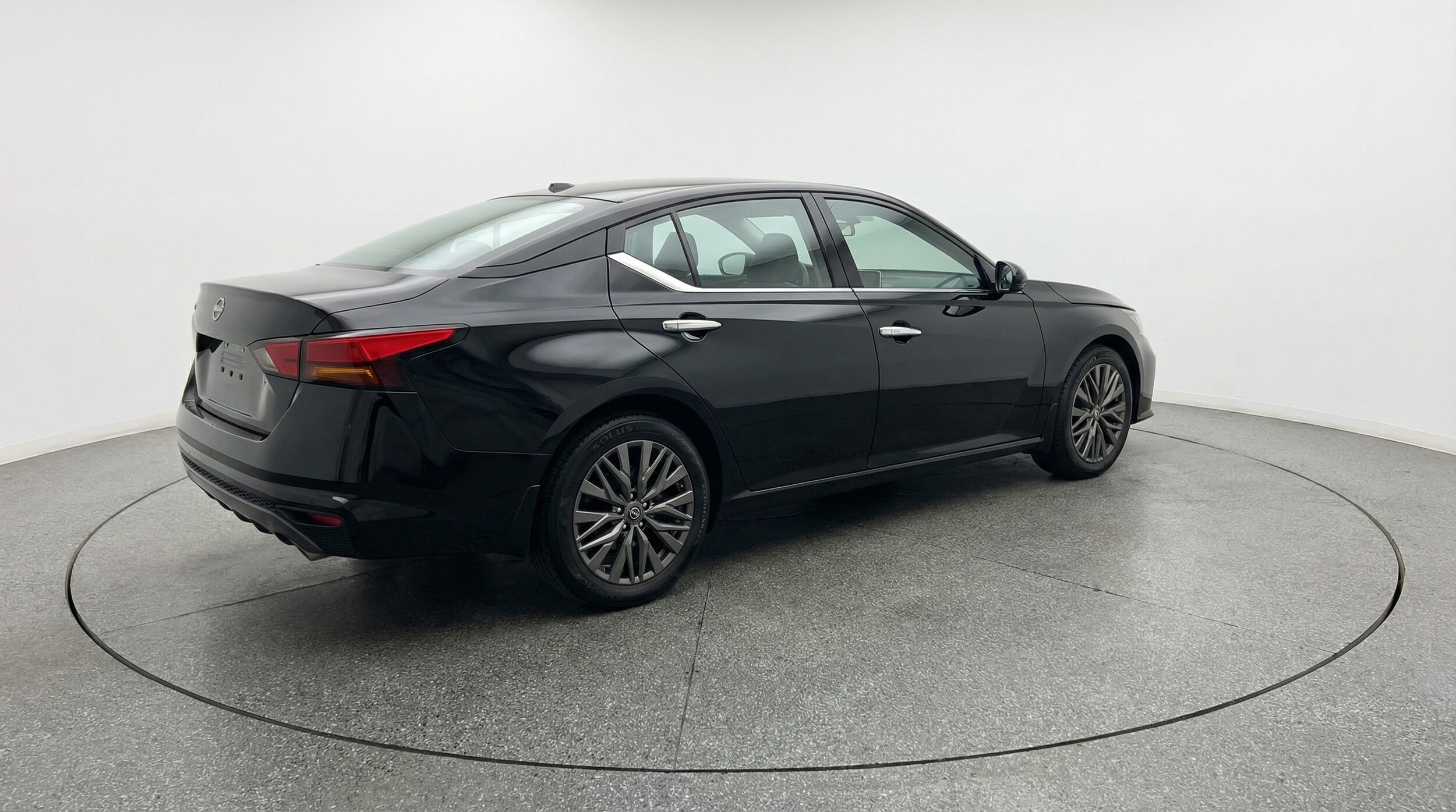 Thumbnail: 2025 Nissan Altima - 7