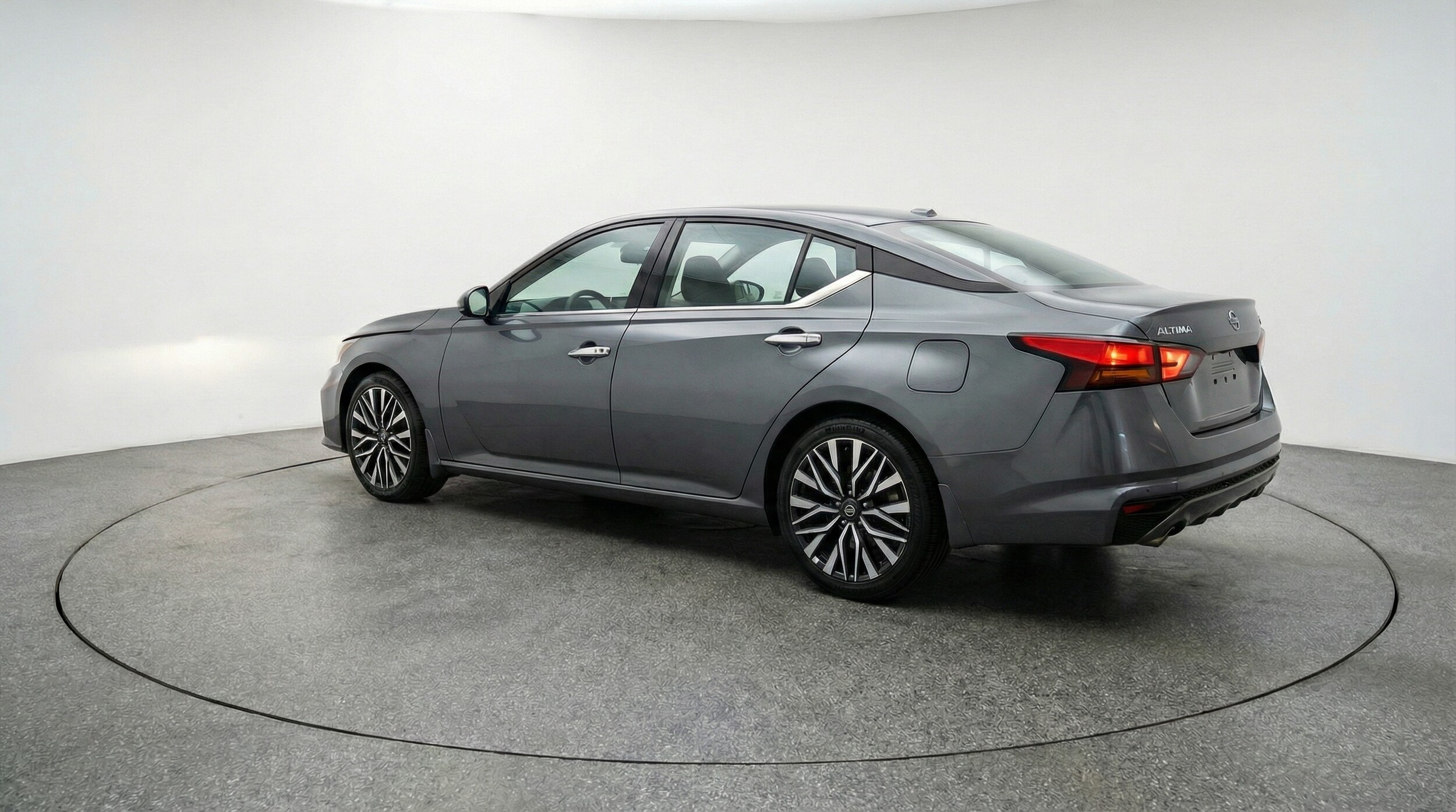 Thumbnail: 2025 Nissan Altima - 5