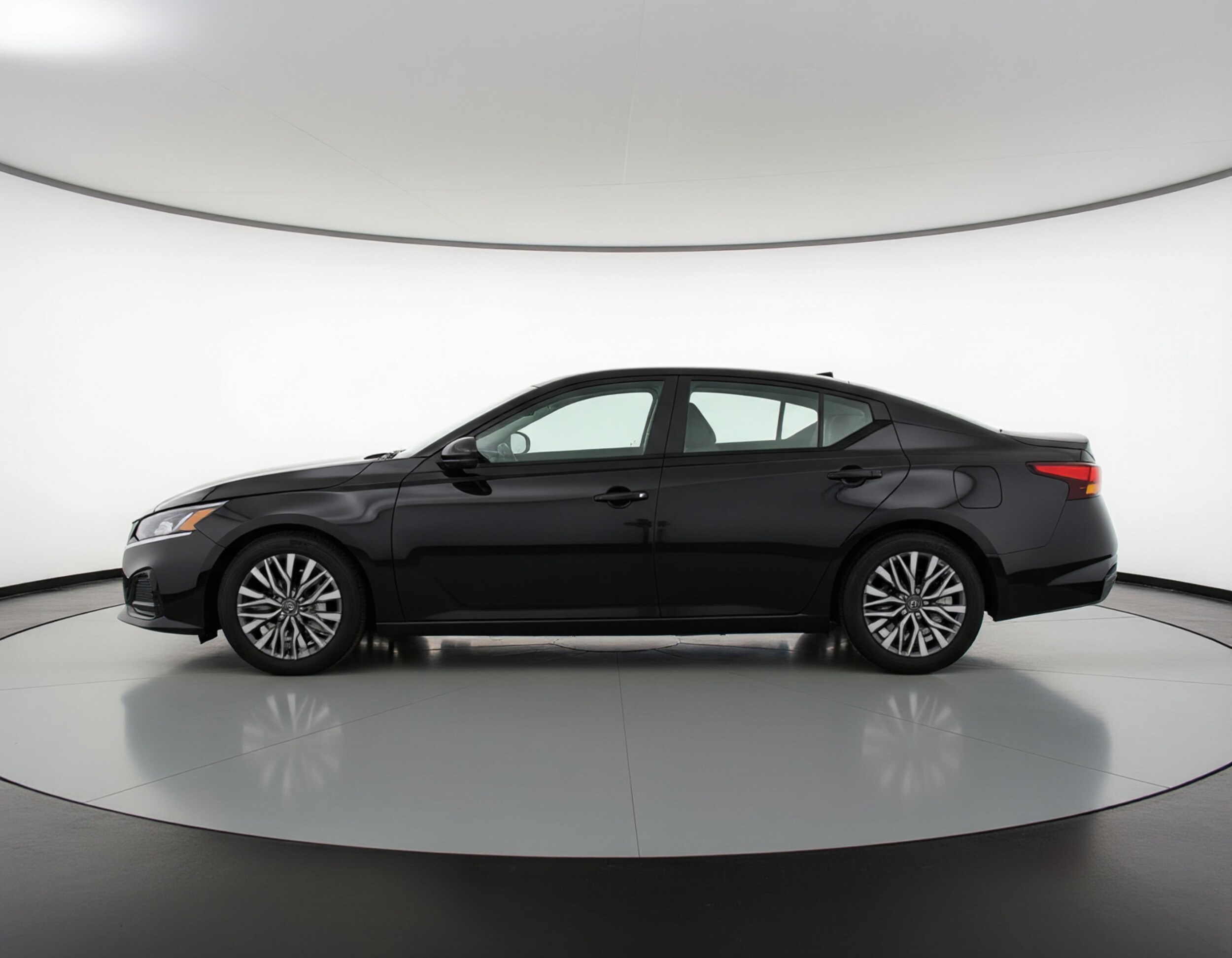 Thumbnail: 2025 Nissan Altima - 4