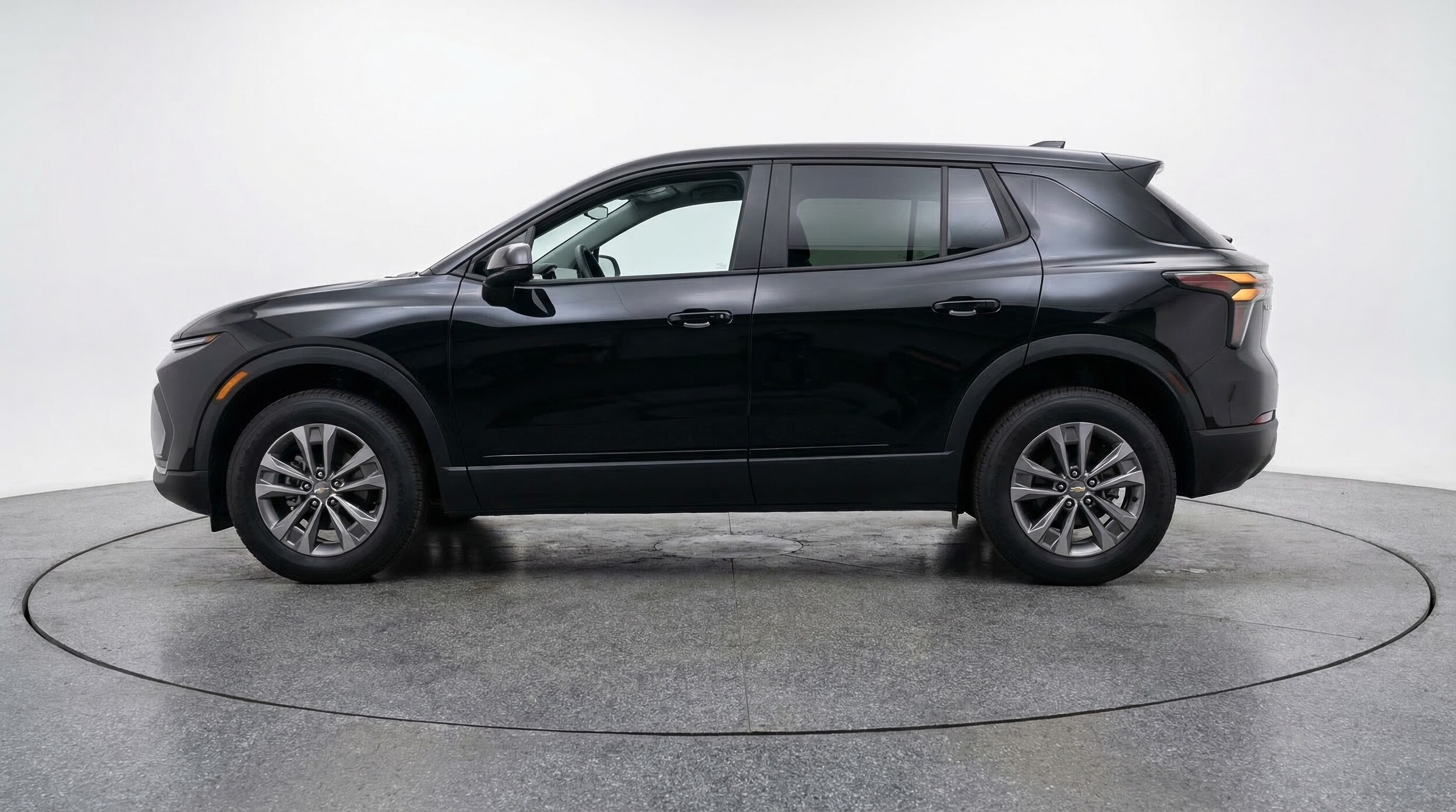 Thumbnail: 2025 Chevrolet Equinox - 4