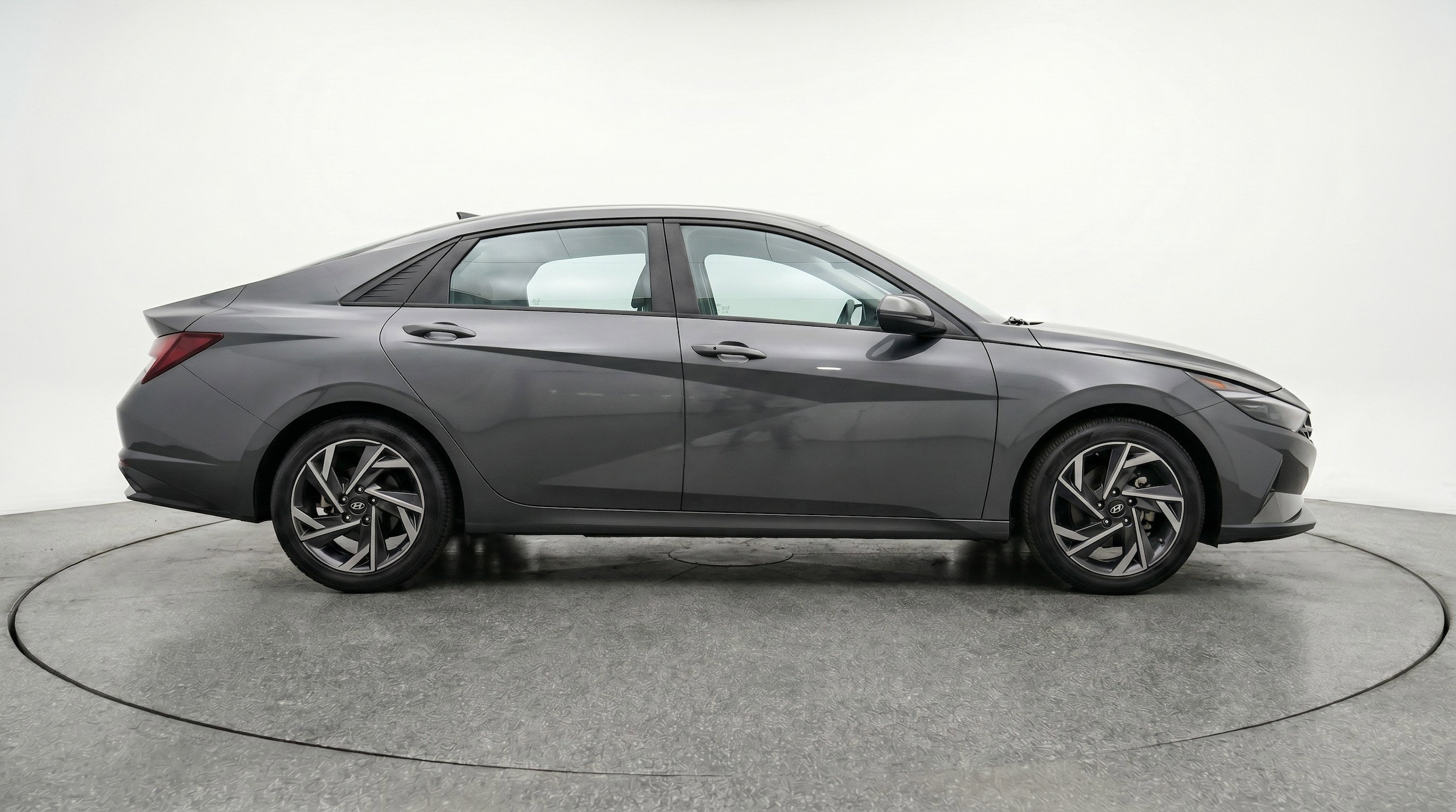 Thumbnail: 2025 Hyundai Elantra - 11