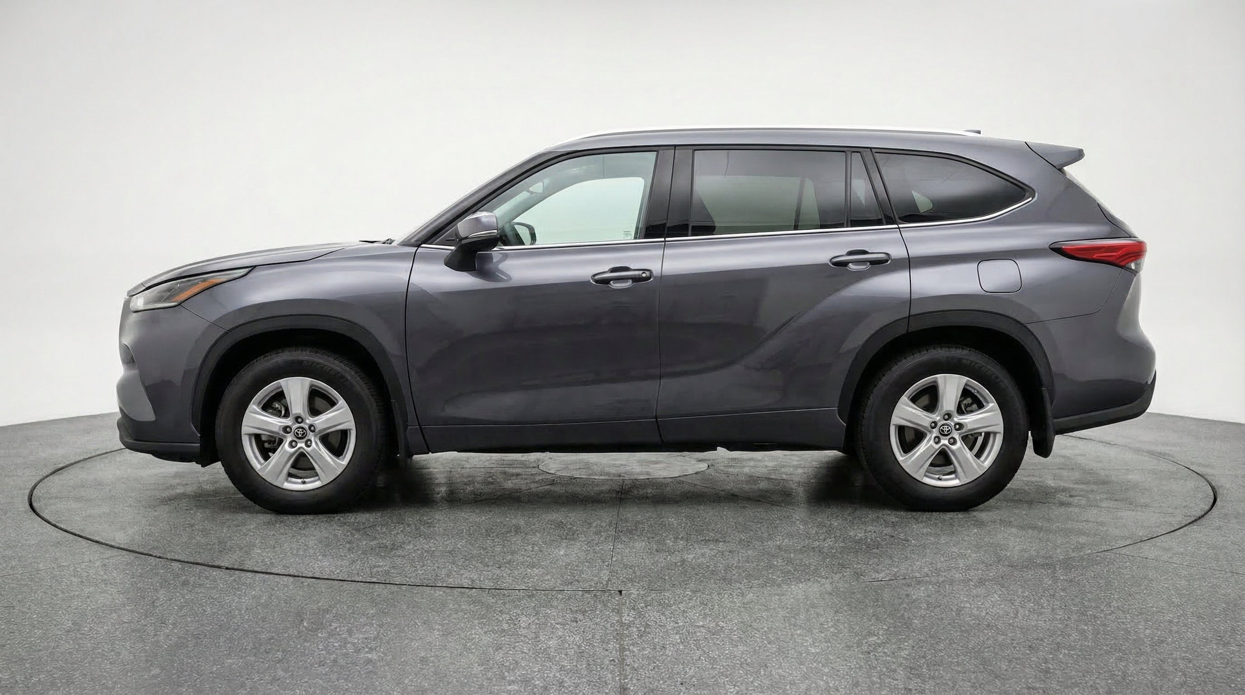 Thumbnail: 2025 Toyota Highlander - 5