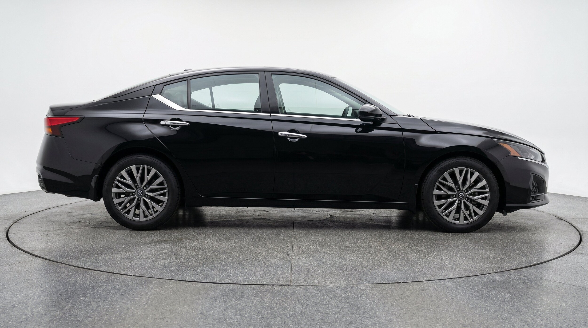 Thumbnail: 2025 Nissan Altima - 11