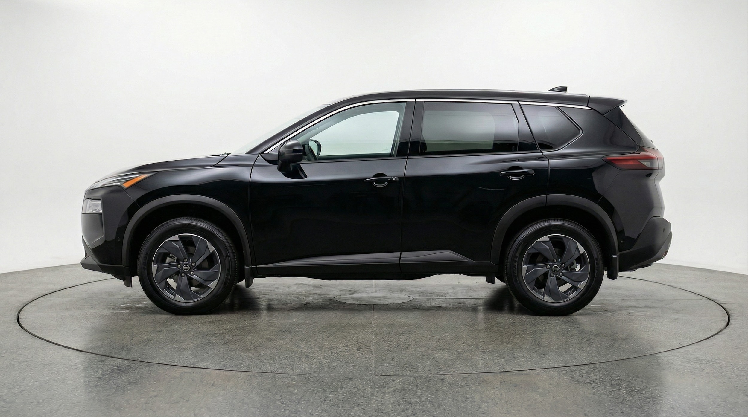 Thumbnail: 2025 Nissan Rogue - 4