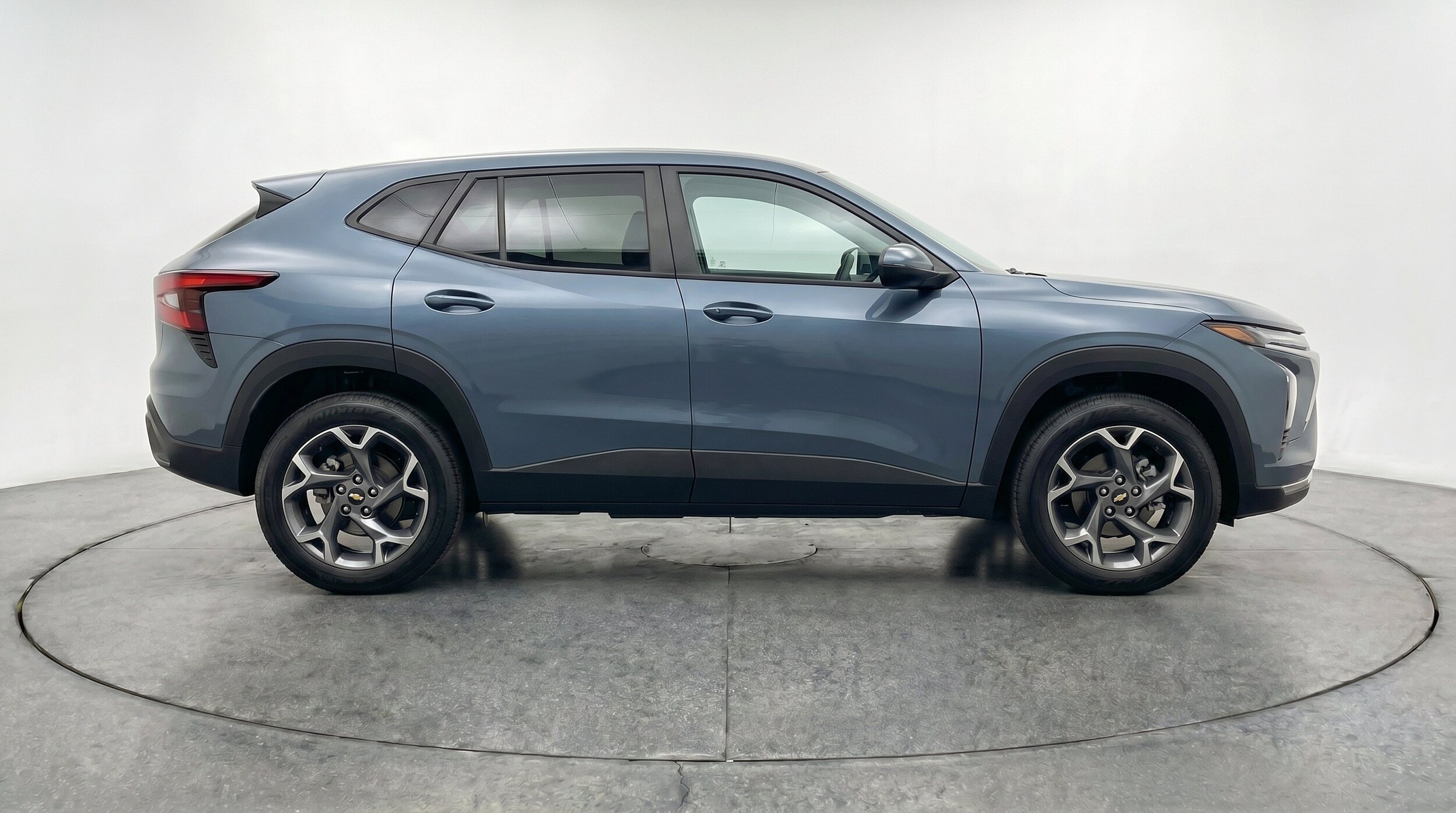 Thumbnail: 2025 Chevrolet Trax - 10