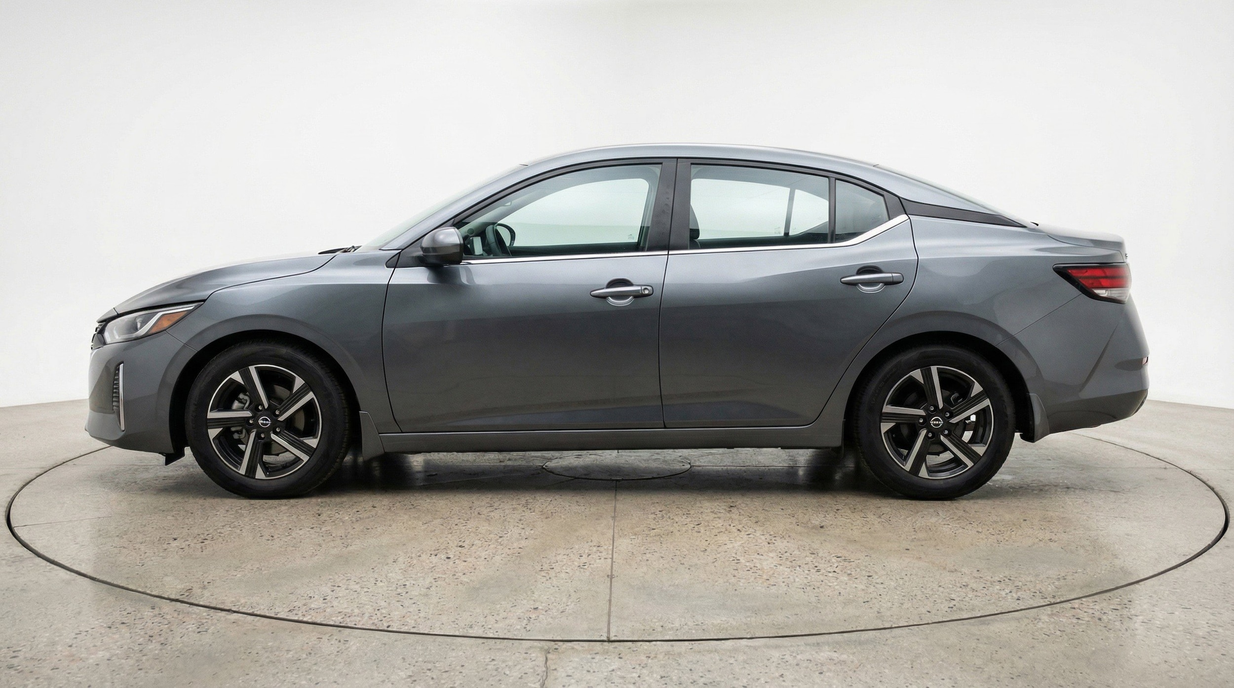 Thumbnail: 2025 Nissan Sentra - 5