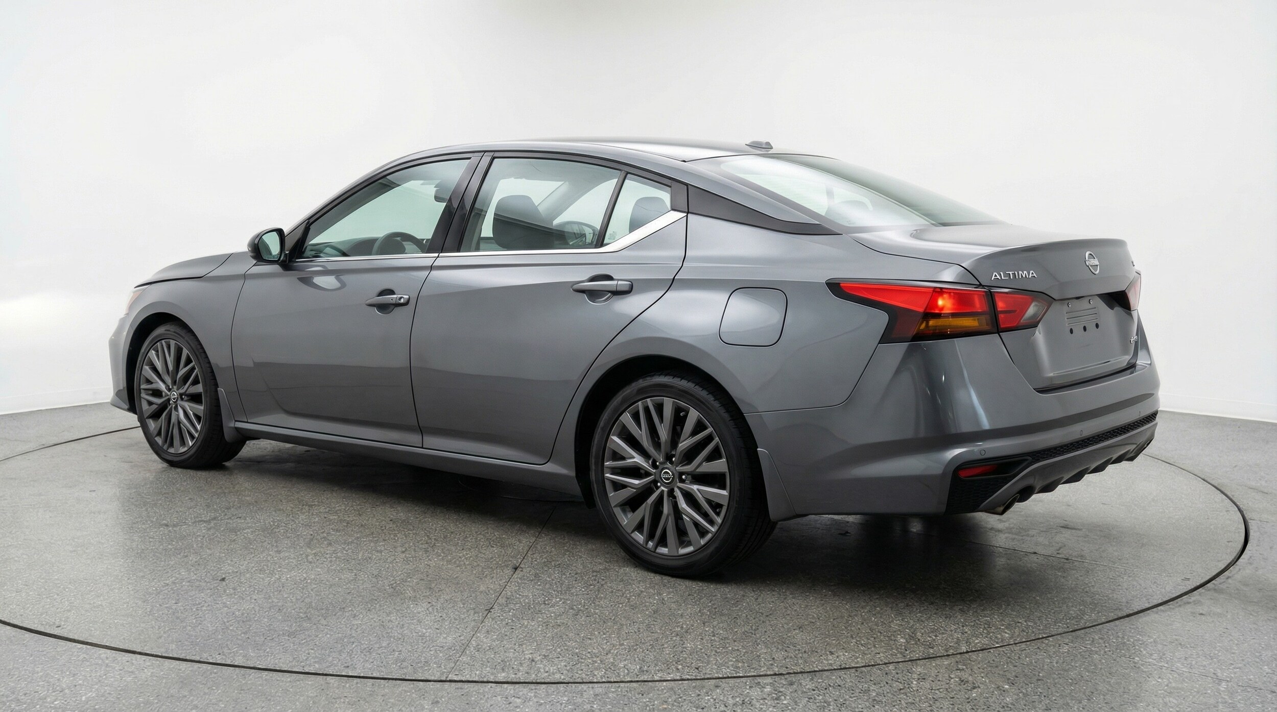 Thumbnail: 2025 Nissan Altima - 5