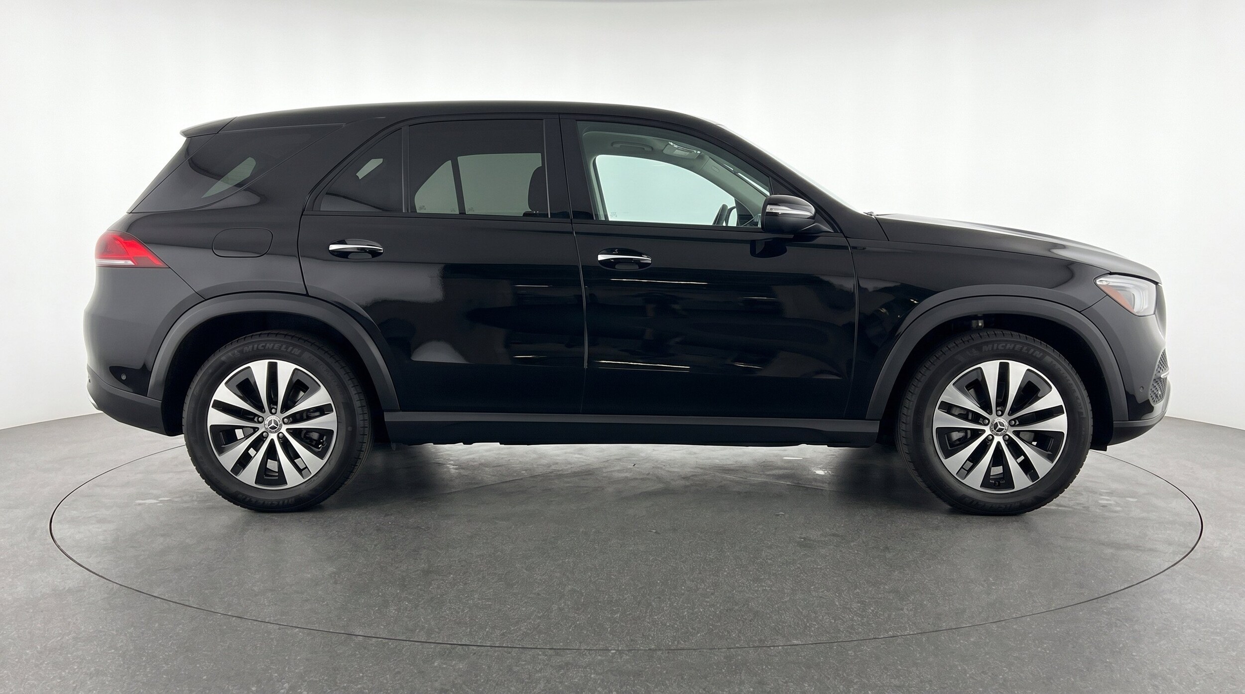 Thumbnail: 2026 Mercedes-Benz GLE - 11
