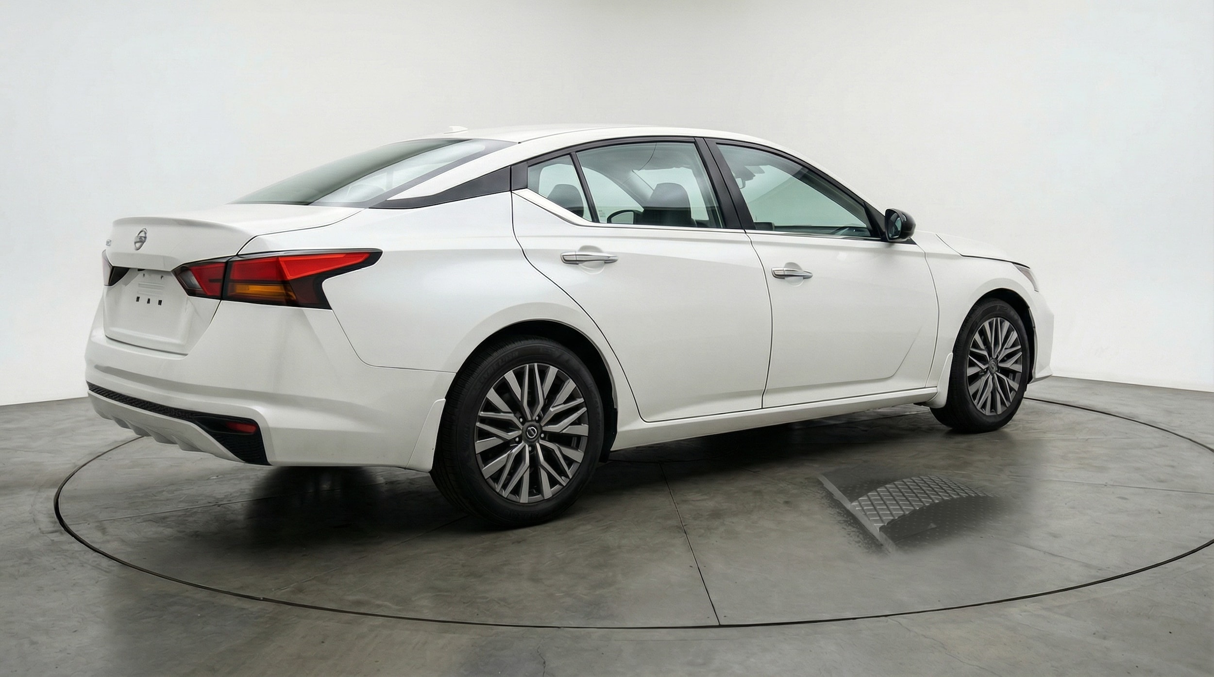 Thumbnail: 2025 Nissan Altima - 7