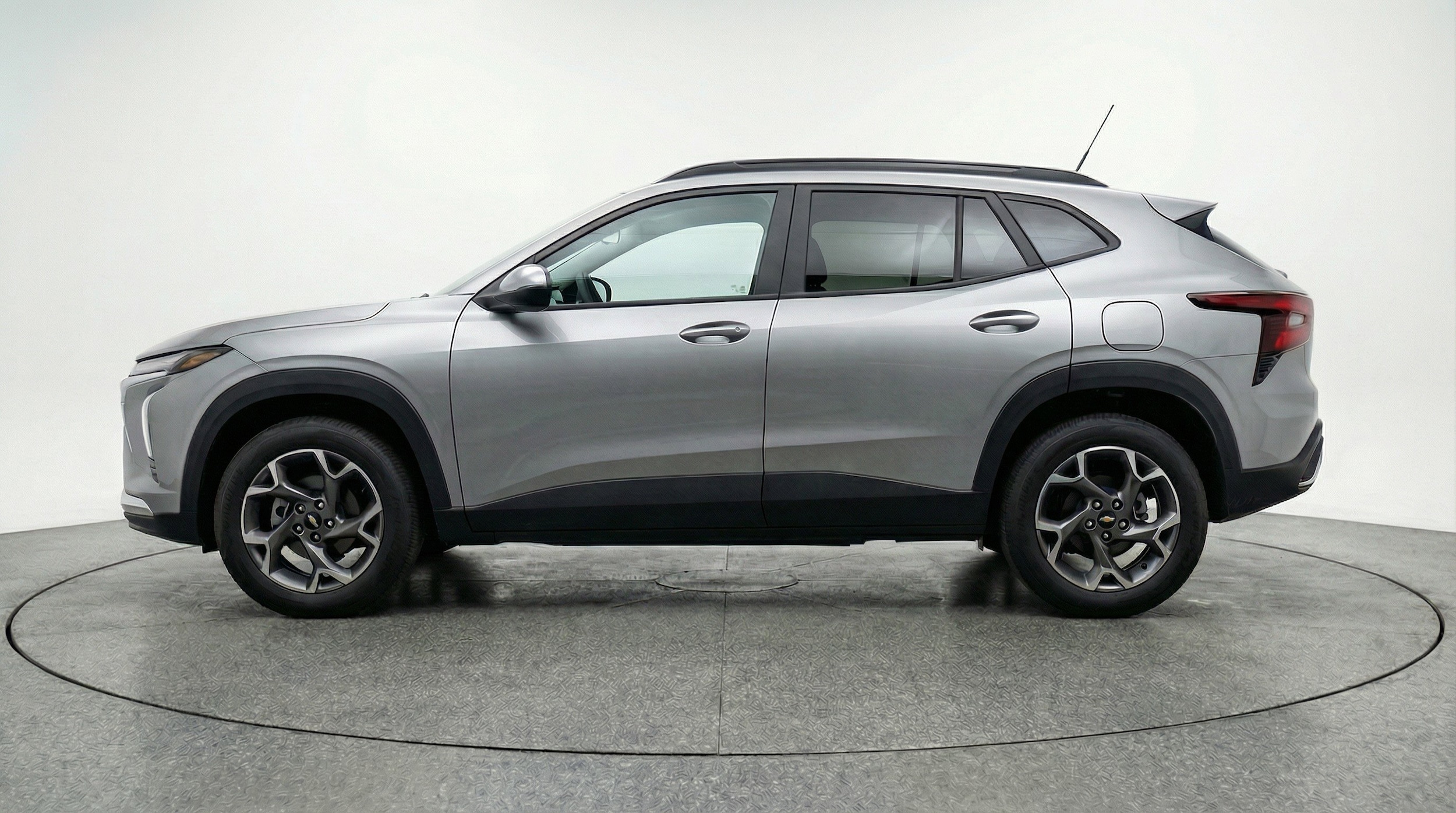 Thumbnail: 2025 Chevrolet Trax - 5