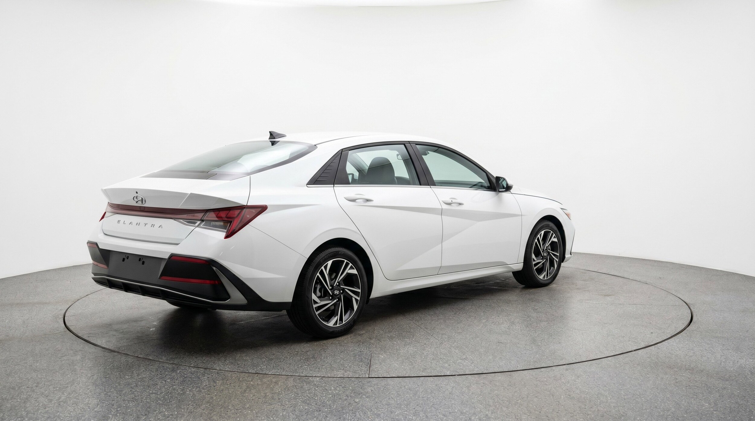 Thumbnail: 2025 Hyundai Elantra - 9