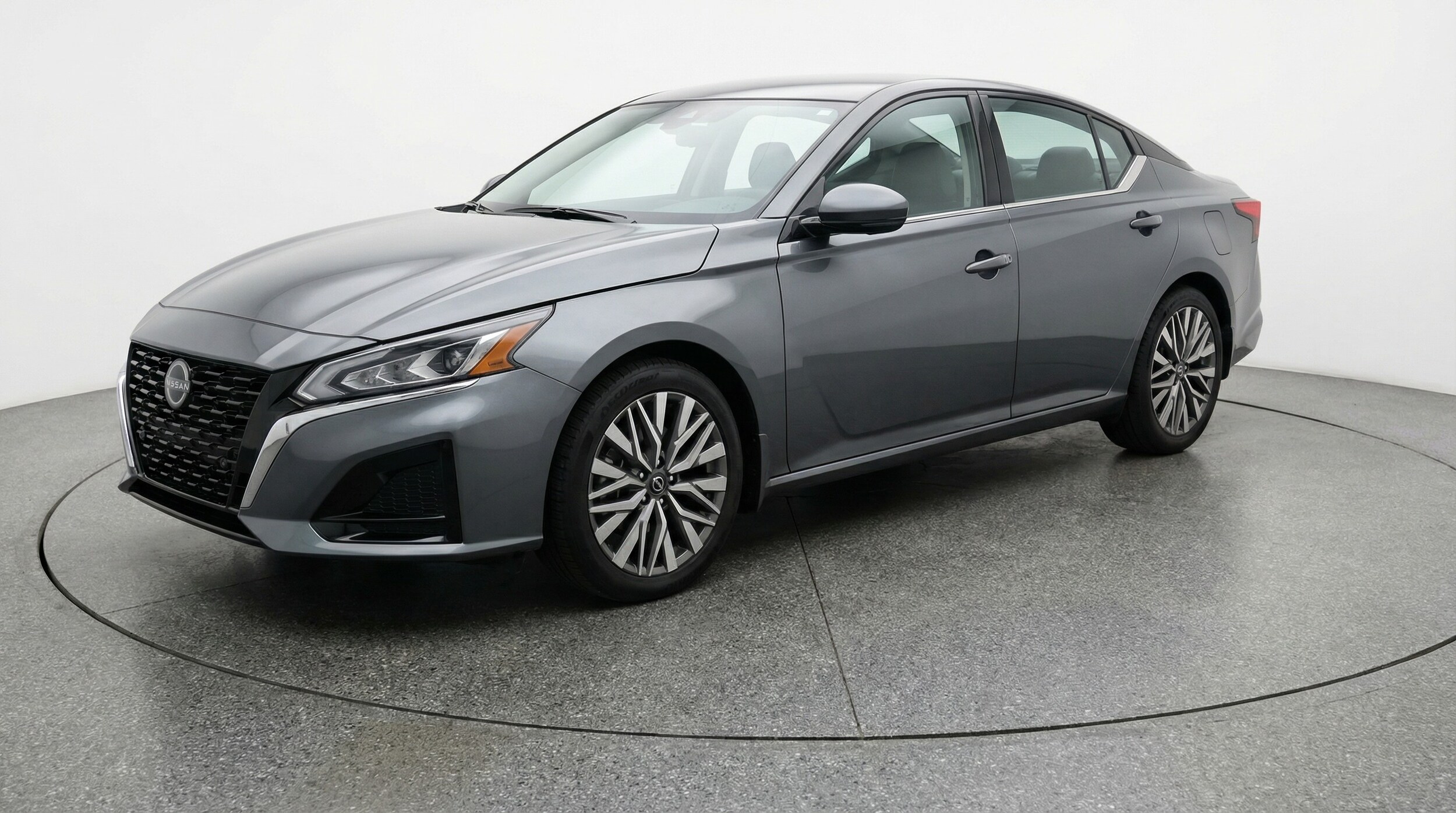 Thumbnail: 2025 Nissan Altima - 3