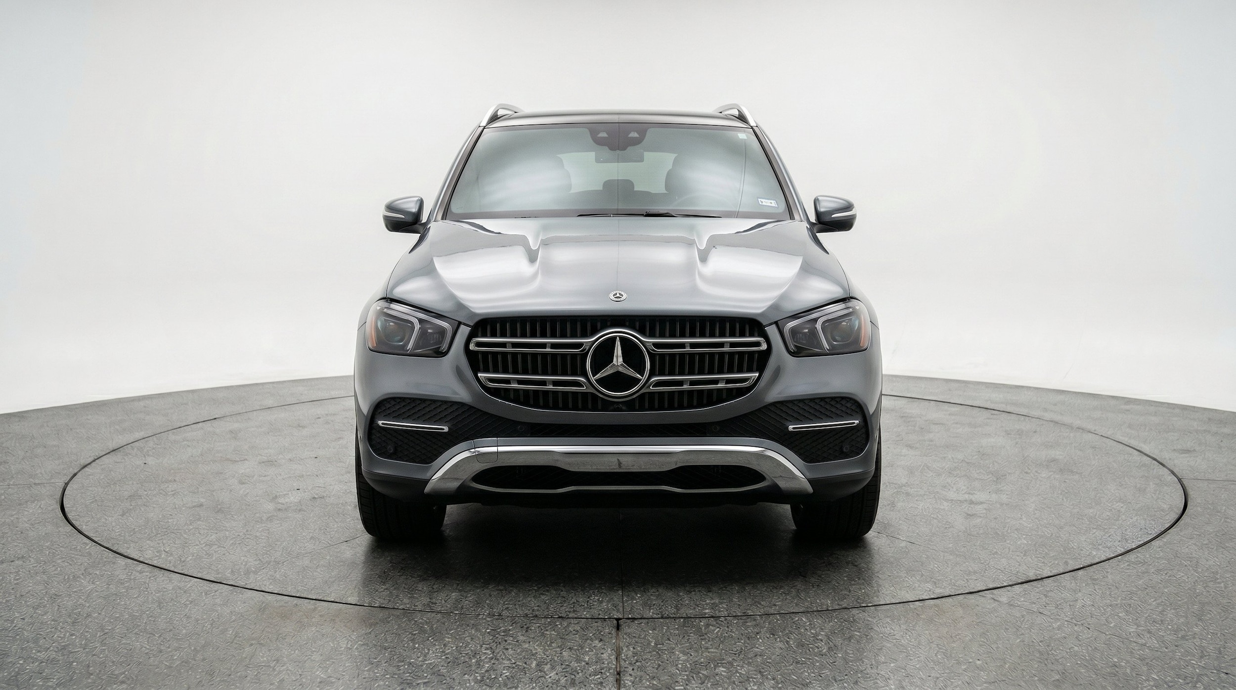 Thumbnail: 2026 Mercedes-Benz GLE - 2