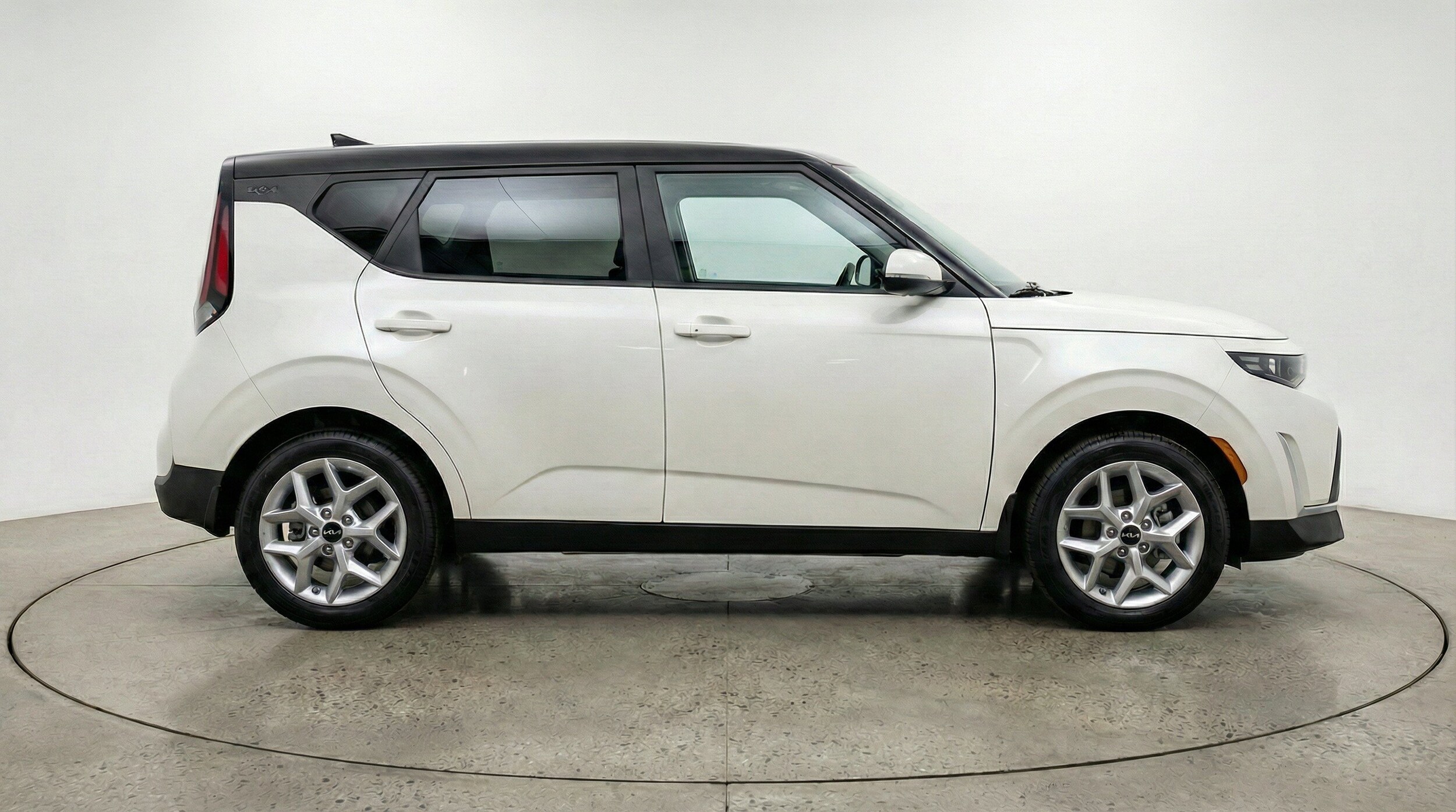 Thumbnail: 2025 Kia Soul - 11