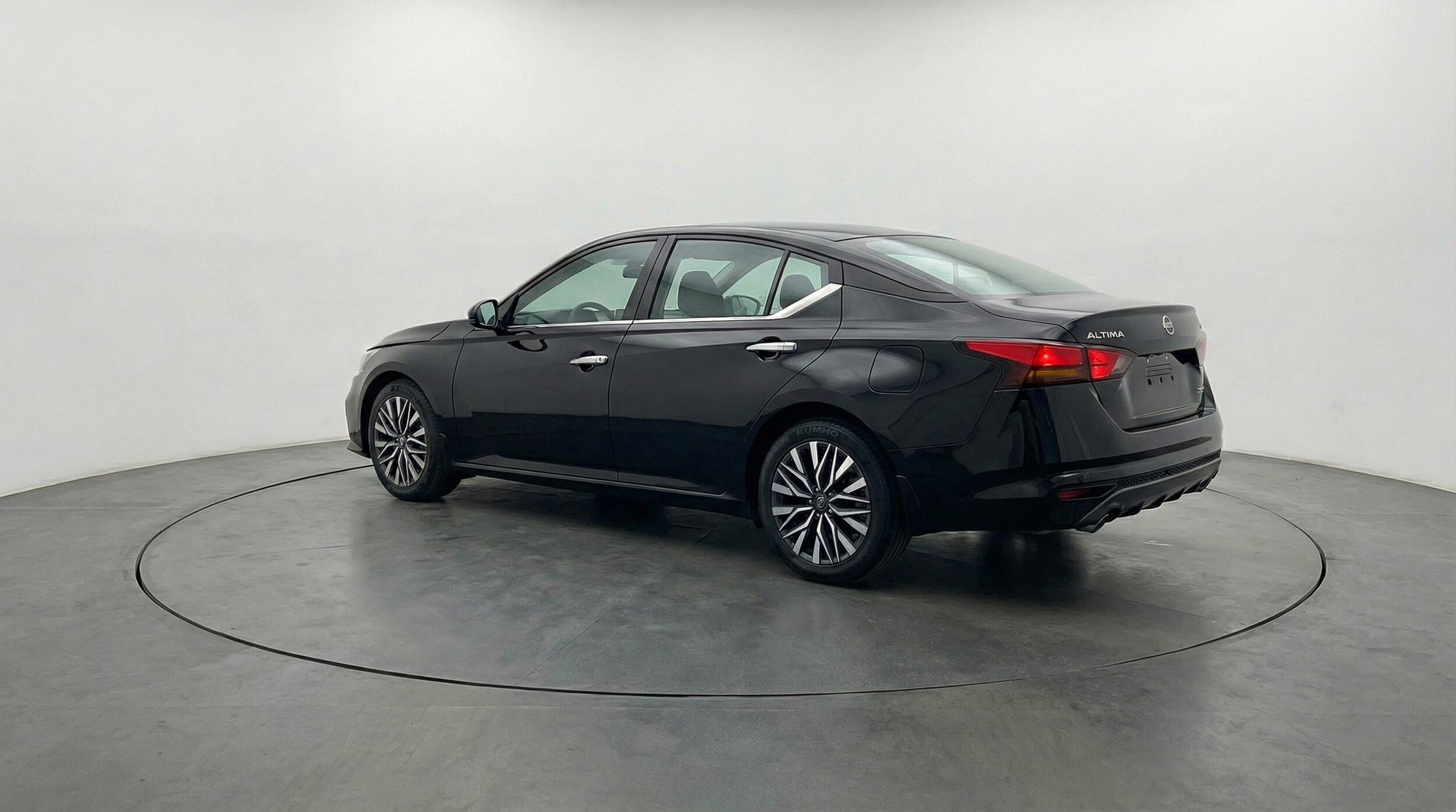 Thumbnail: 2025 Nissan Altima - 5