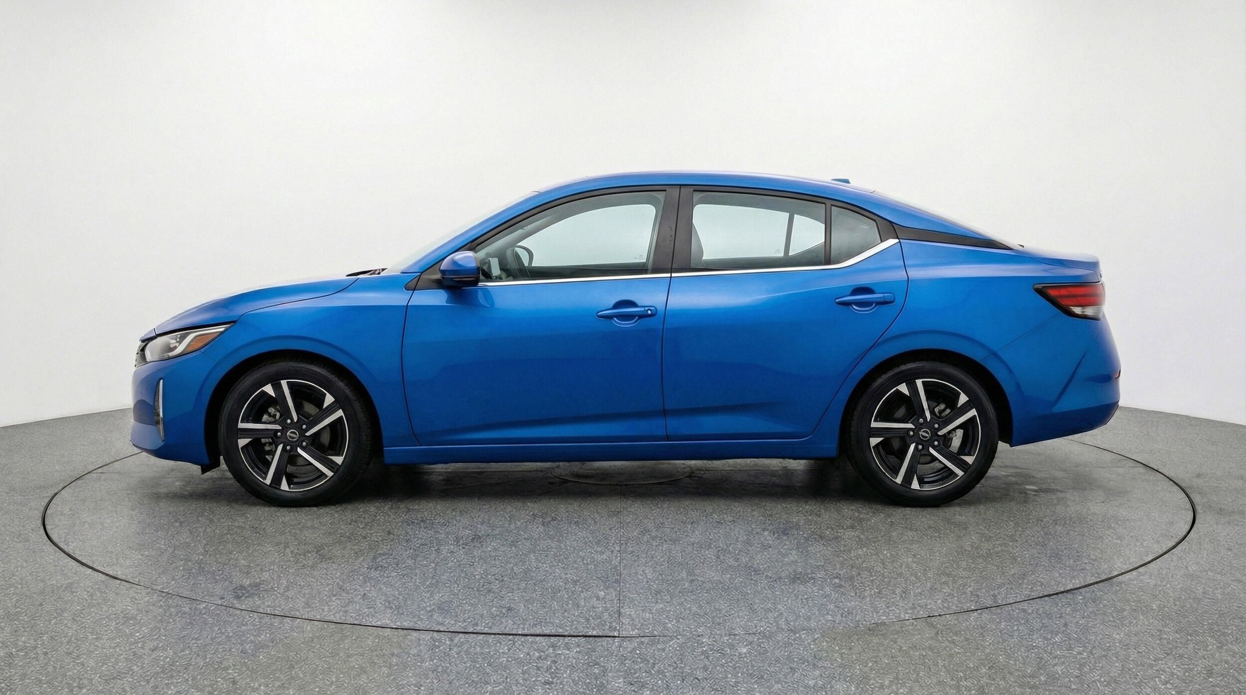 Thumbnail: 2025 Nissan Sentra - 5