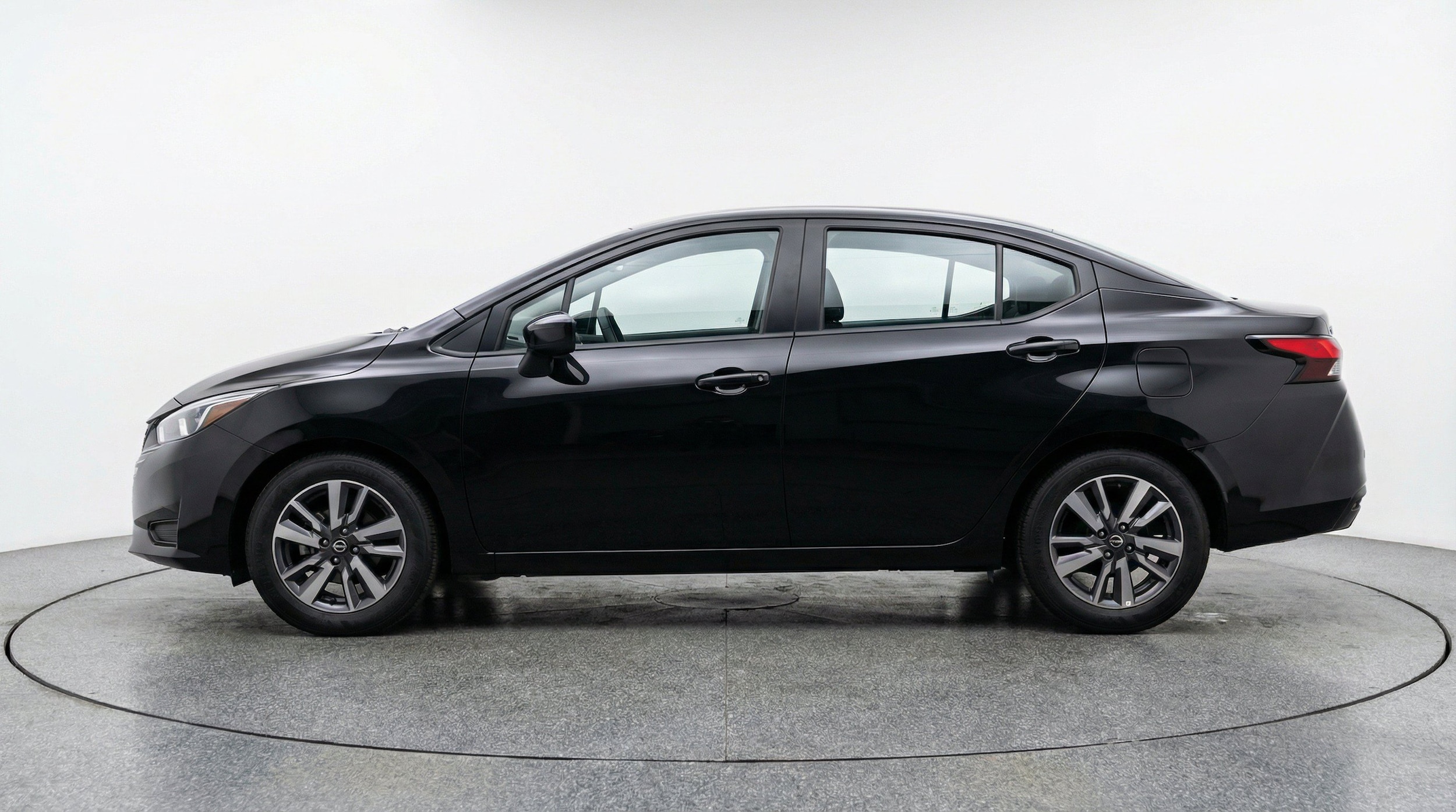 Thumbnail: 2025 Nissan Versa - 5