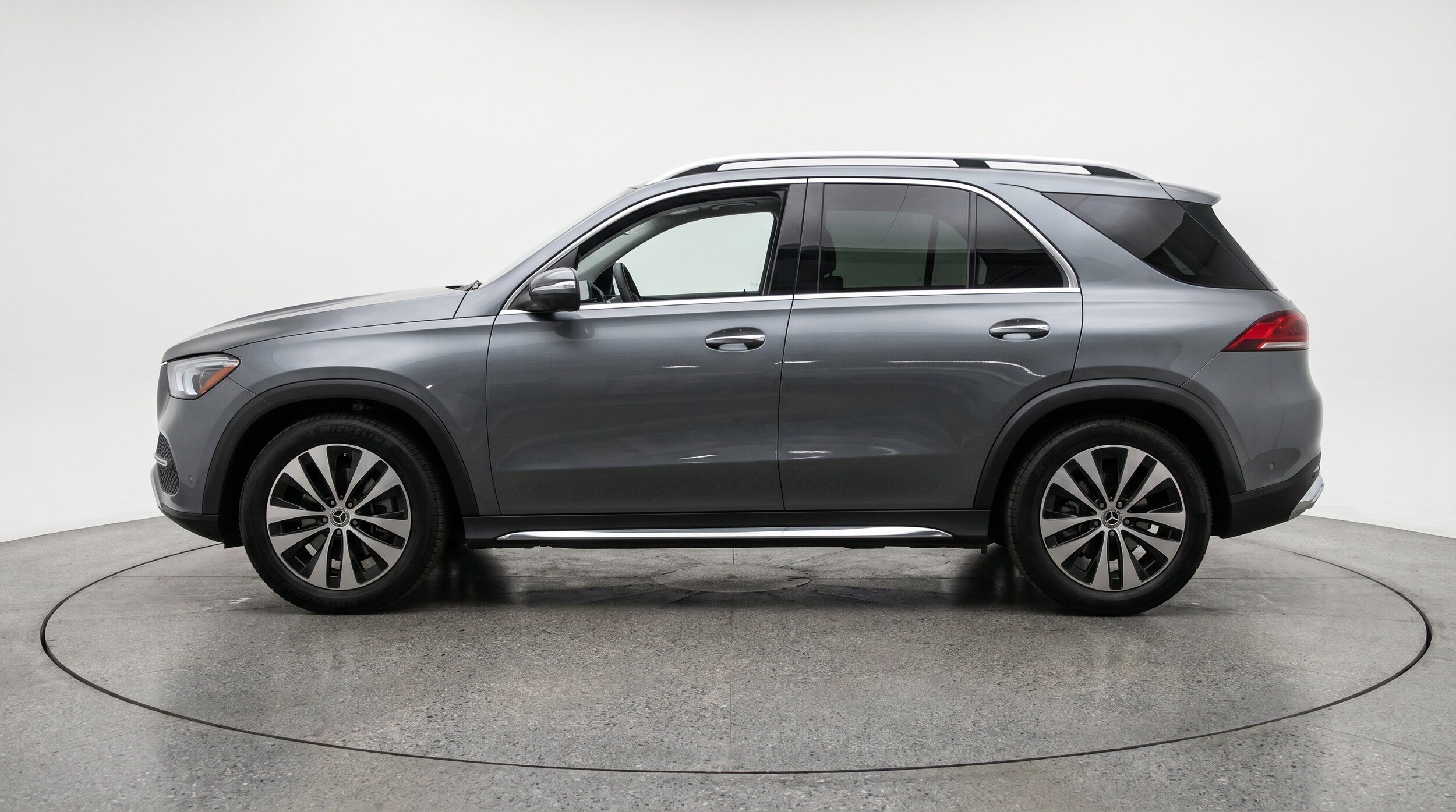 Thumbnail: 2026 Mercedes-Benz GLE - 5