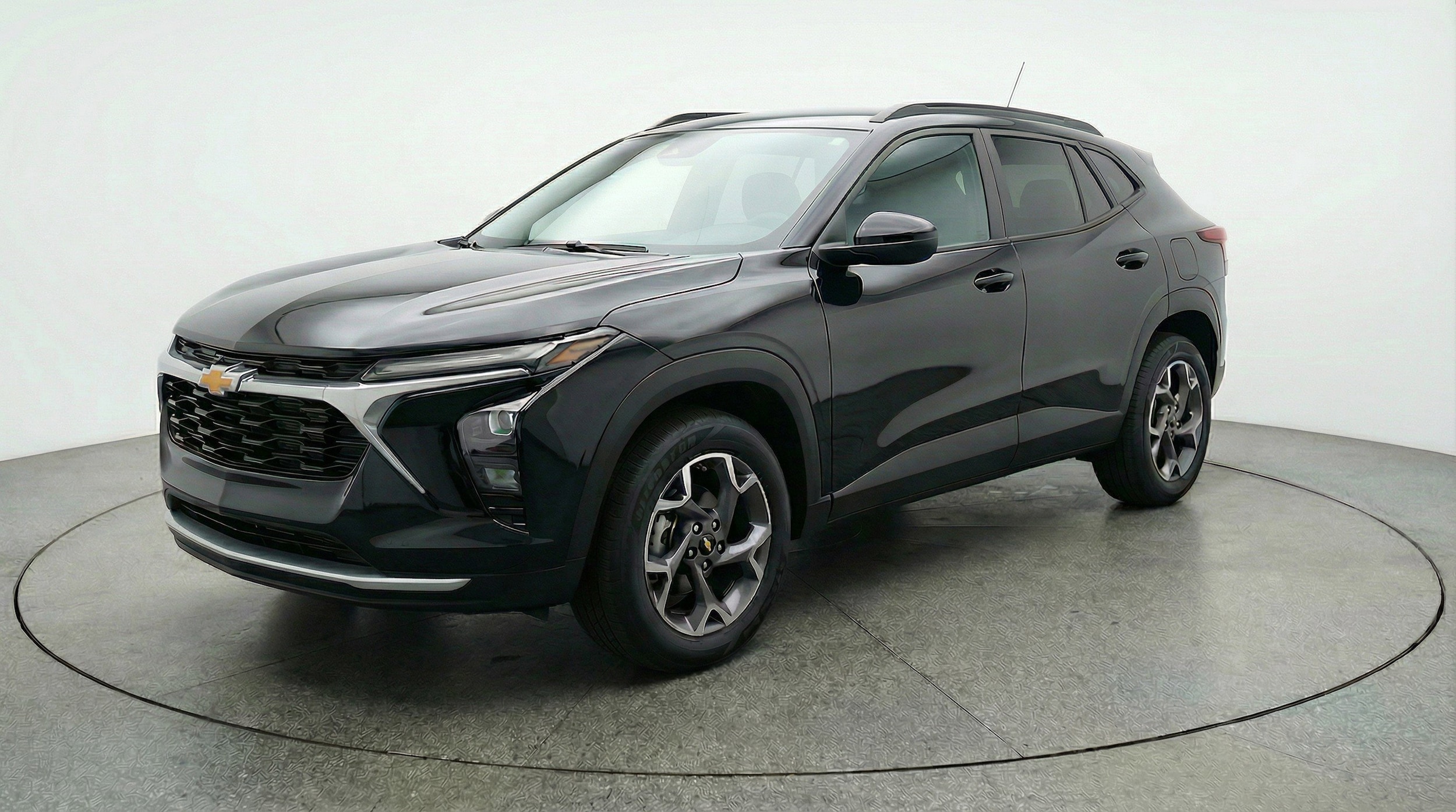 Thumbnail: 2025 Chevrolet Trax - 3