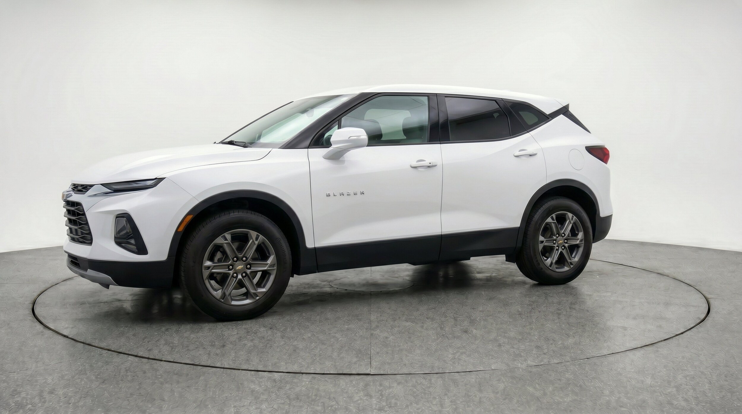 Thumbnail: 2026 Chevrolet Blazer - 3