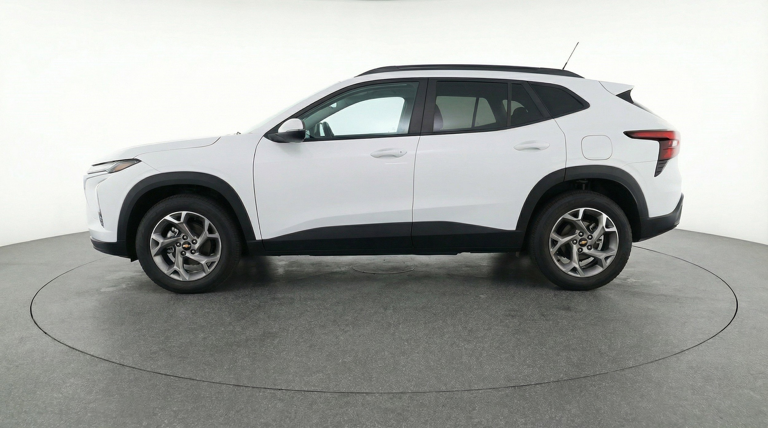 Thumbnail: 2025 Chevrolet Trax - 5