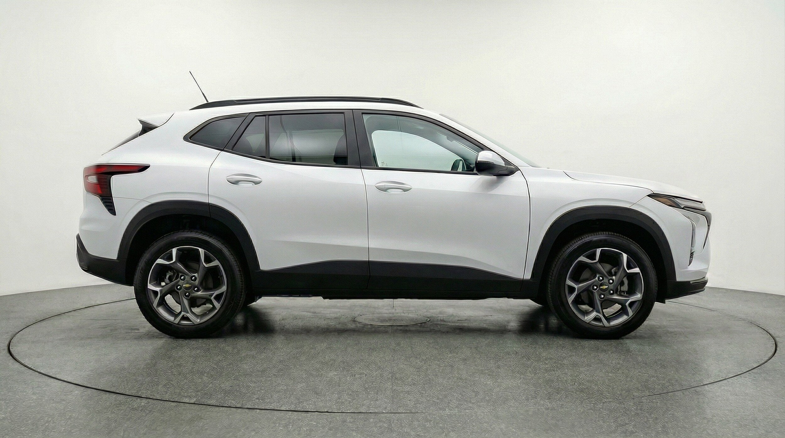 Thumbnail: 2025 Chevrolet Trax - 11