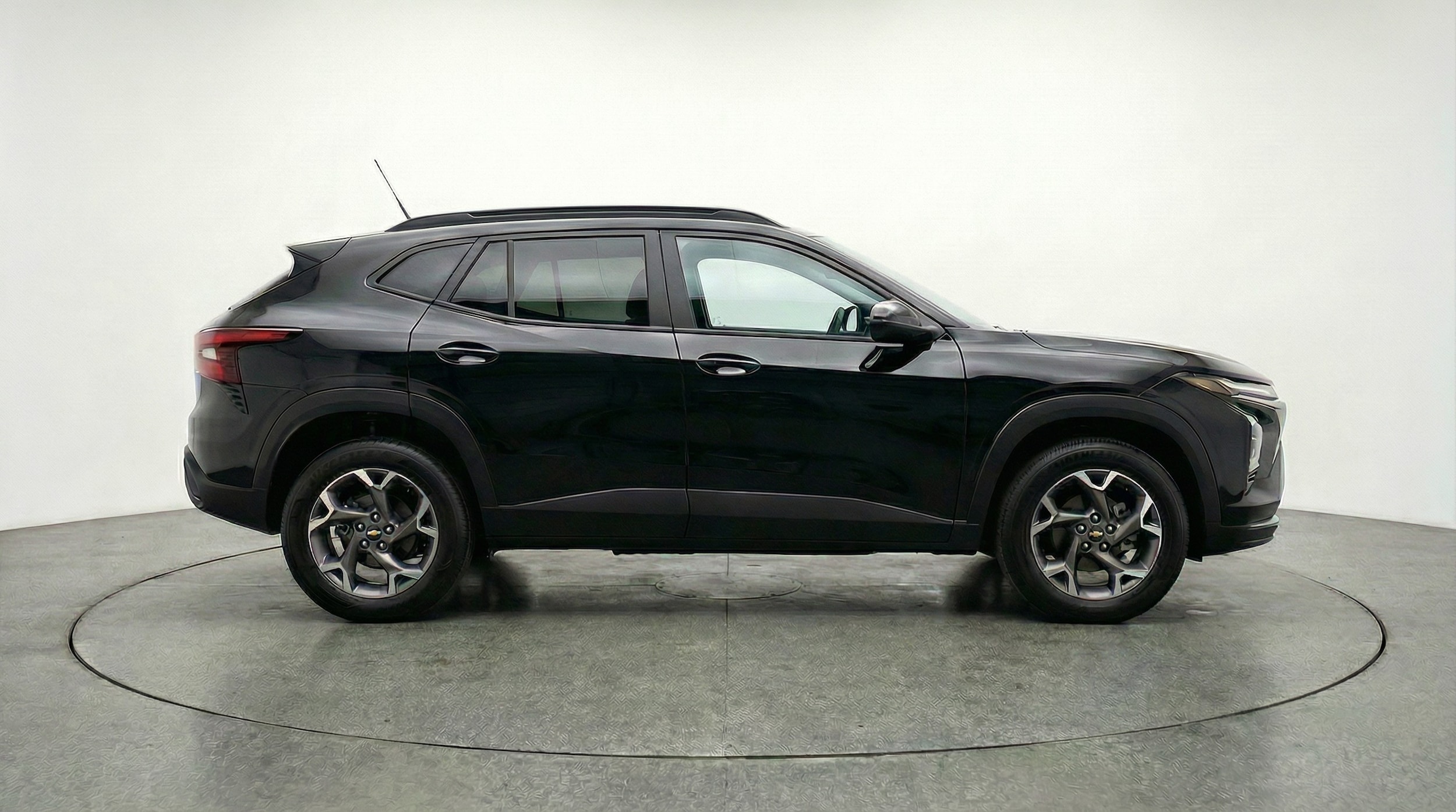 Thumbnail: 2025 Chevrolet Trax - 8