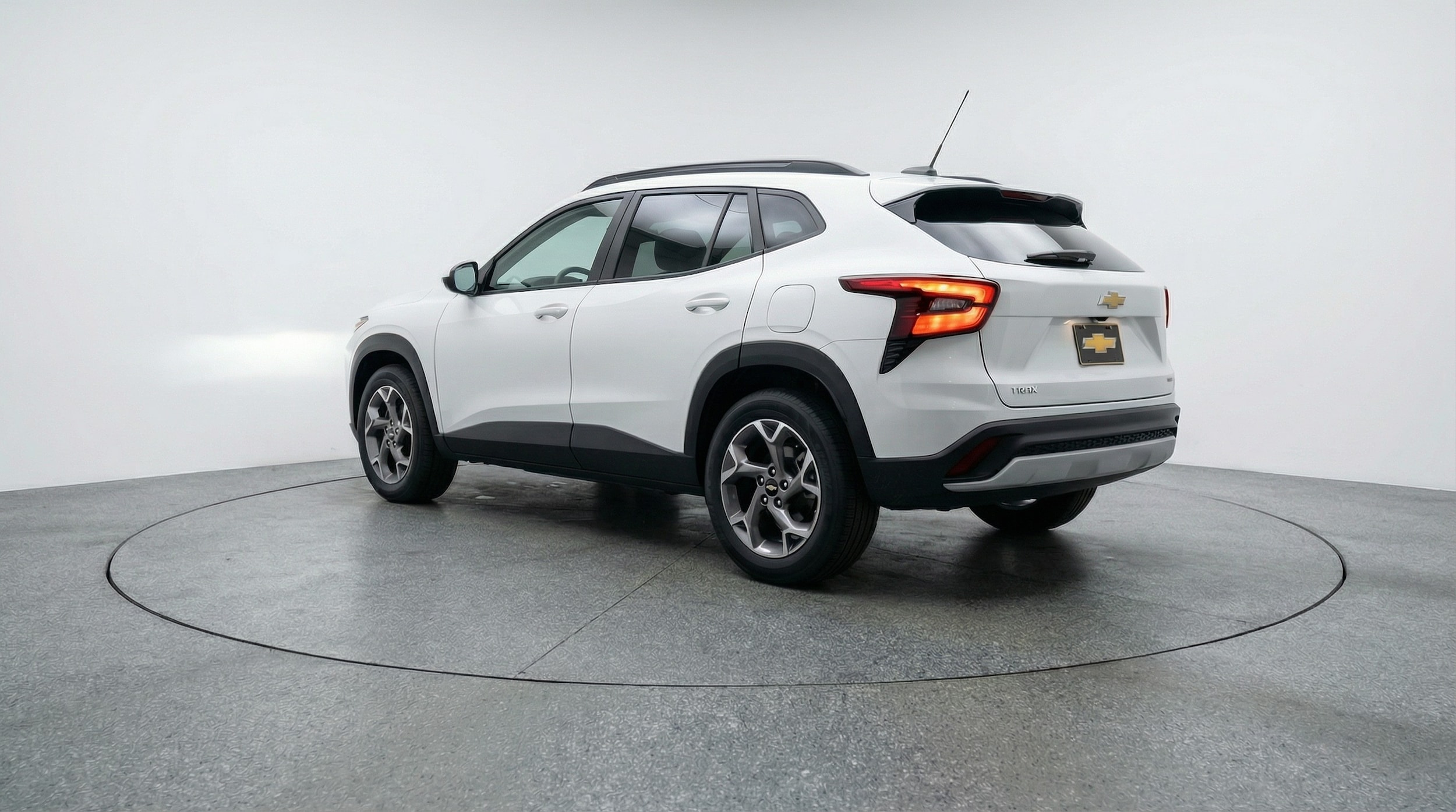 Thumbnail: 2025 Chevrolet Trax - 5