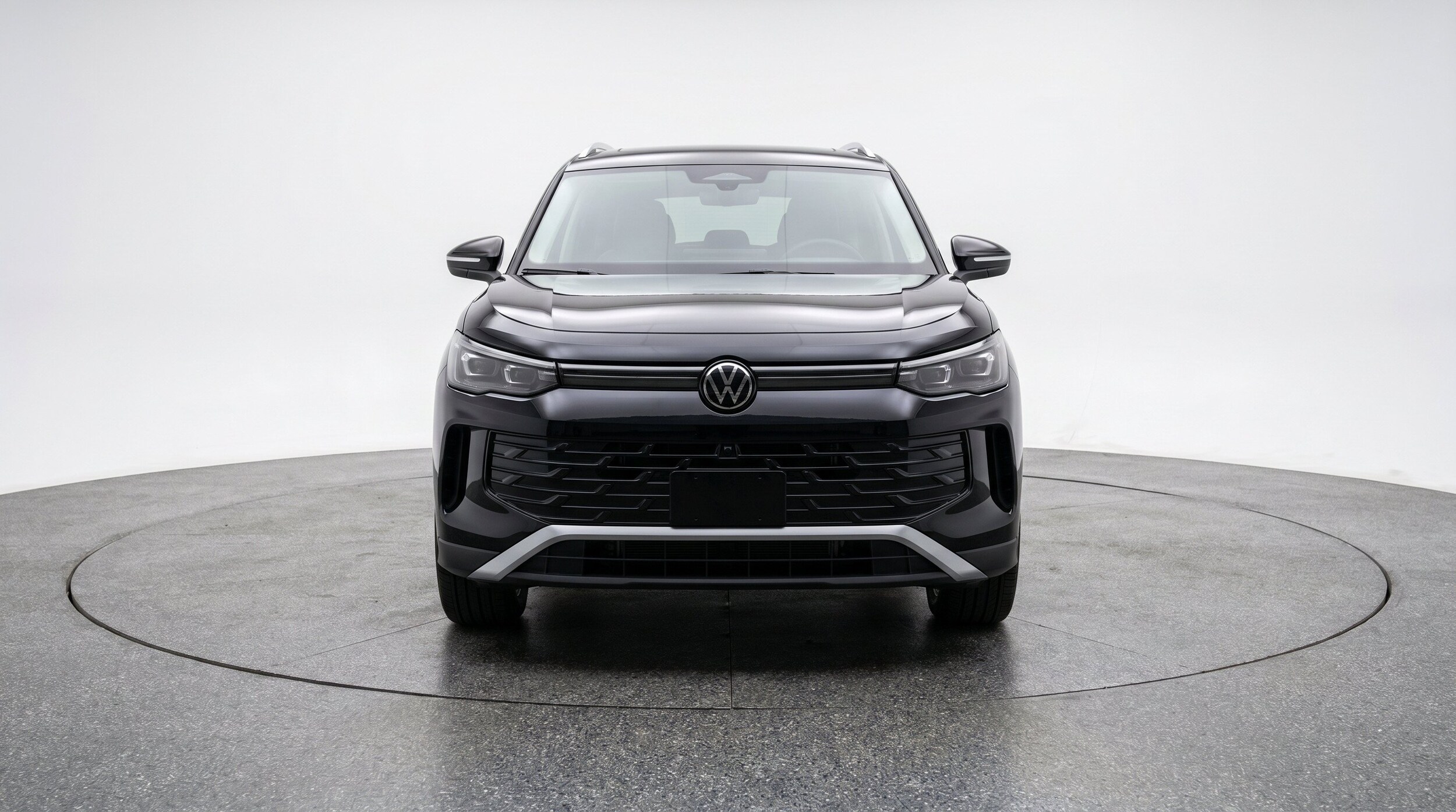 Thumbnail: 2026 Volkswagen Tiguan - 2