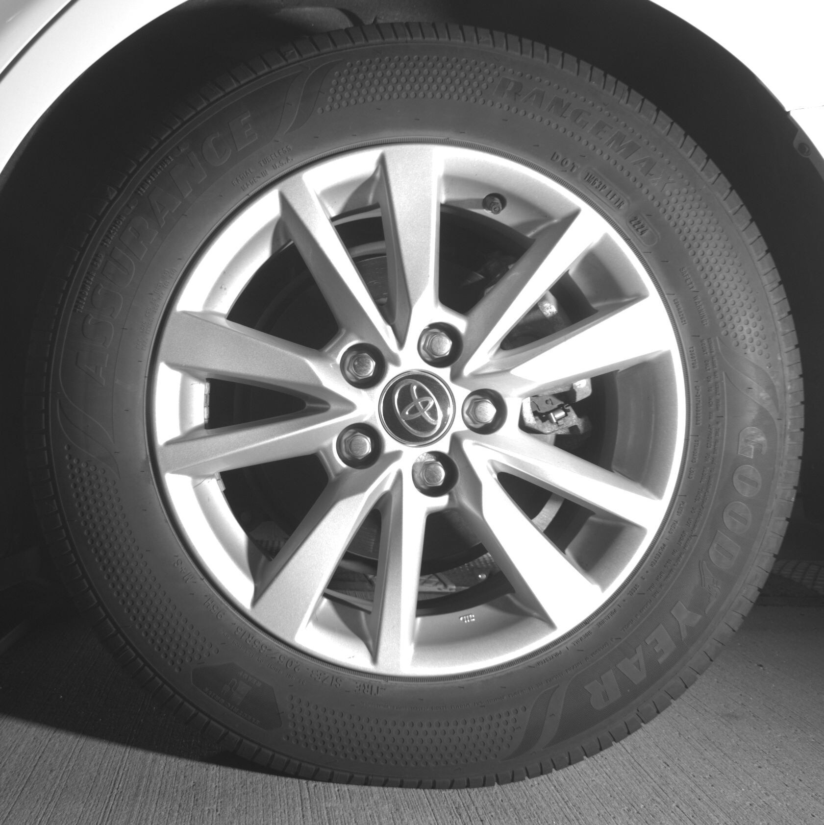 Thumbnail: 2025 Toyota Camry - 11