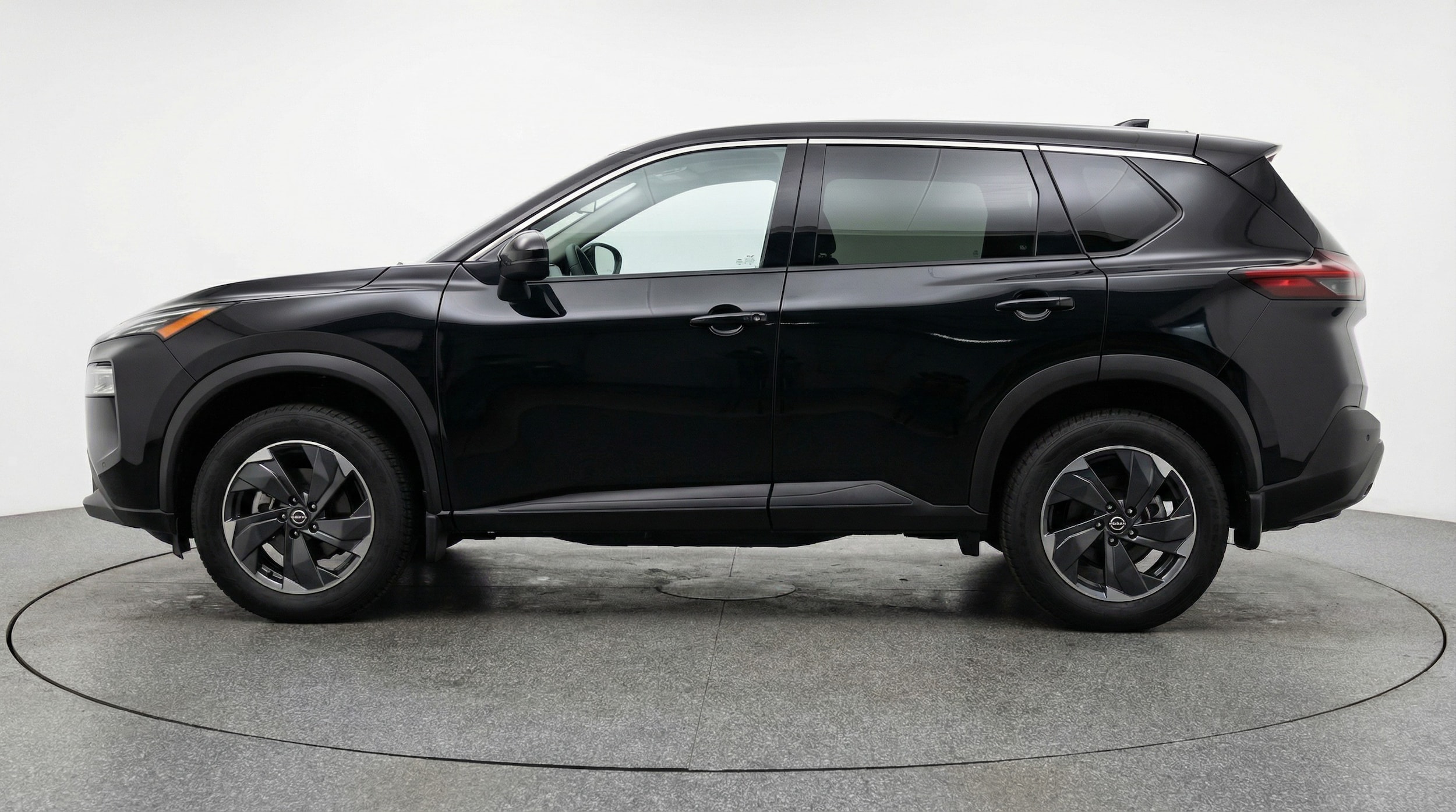 Thumbnail: 2025 Nissan Rogue - 4