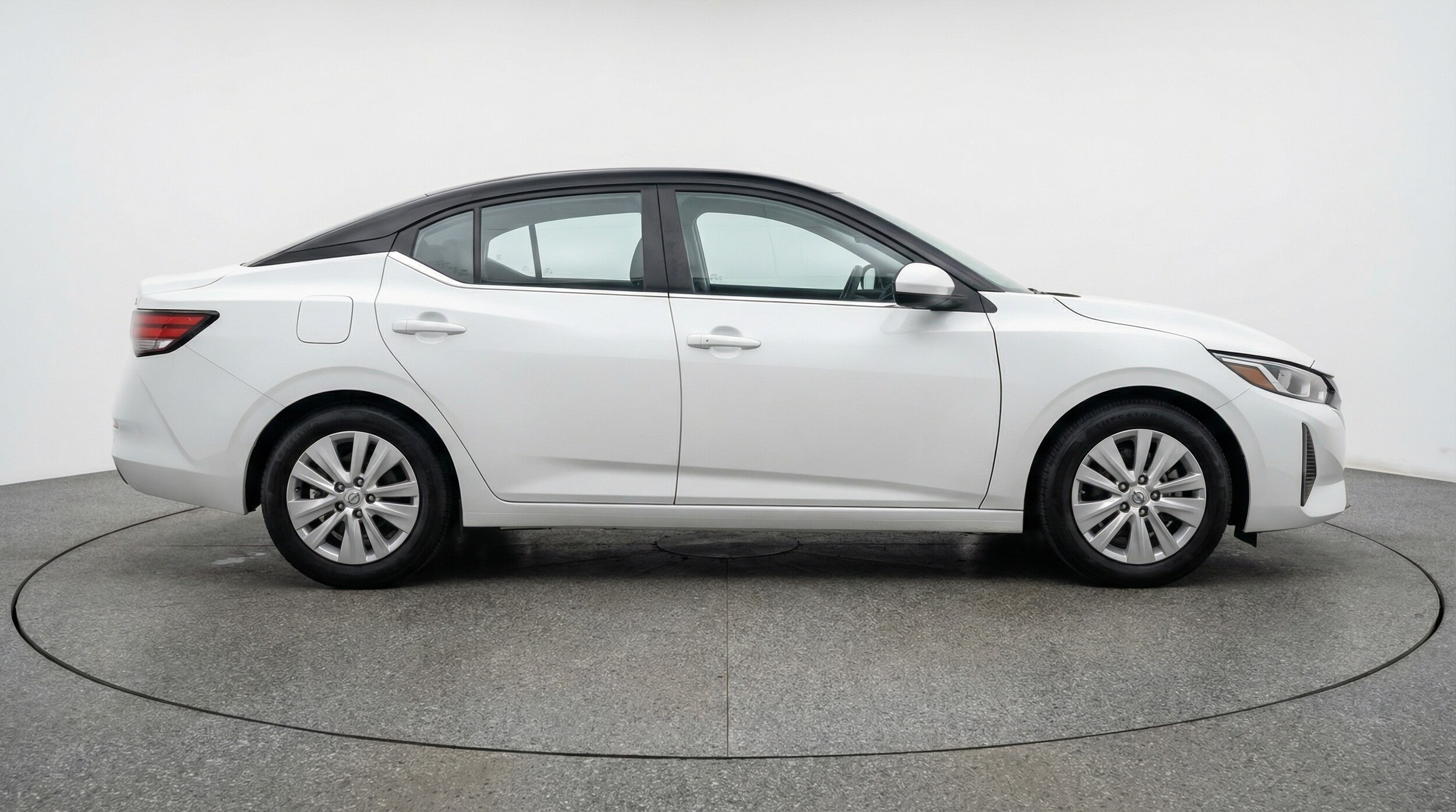 Thumbnail: 2025 Nissan Sentra - 8