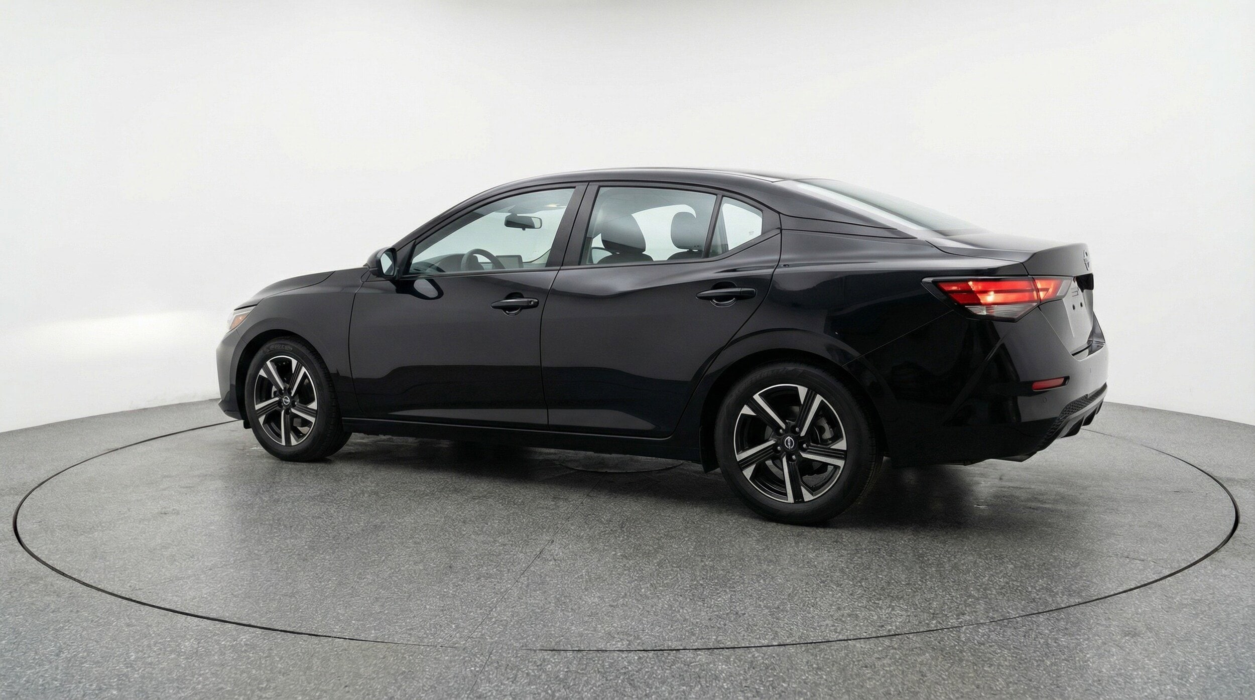 Thumbnail: 2025 Nissan Sentra - 5