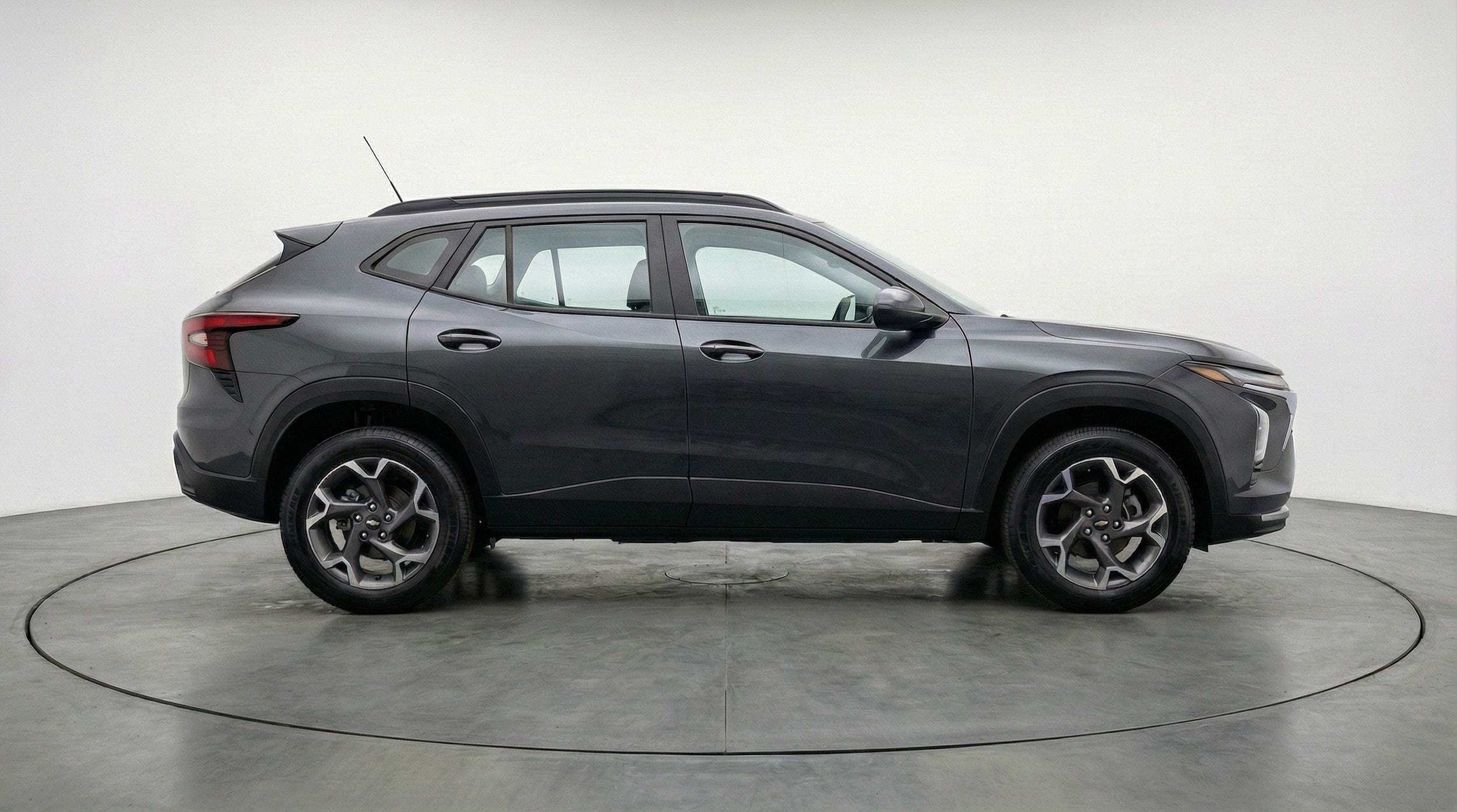 Thumbnail: 2025 Chevrolet Trax - 8