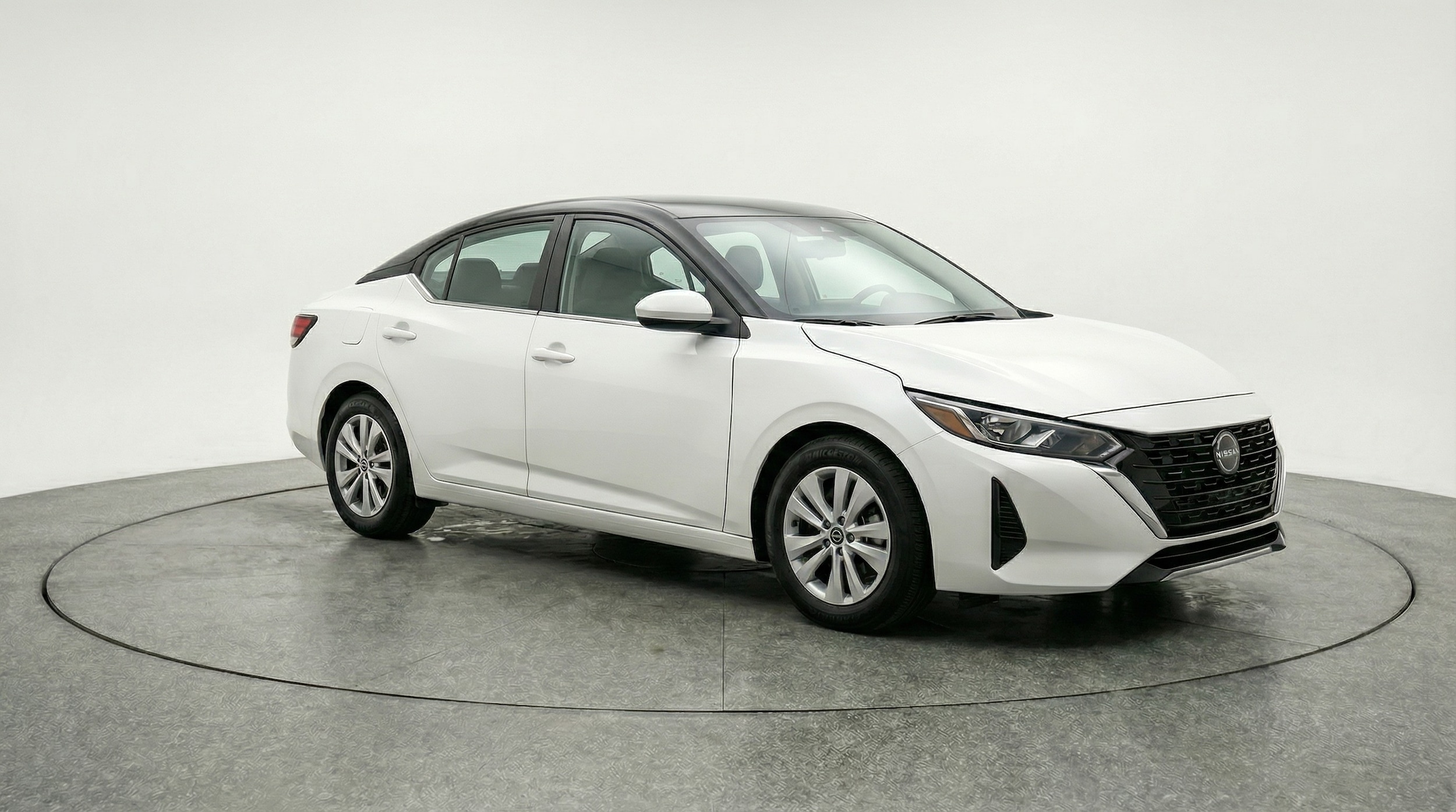 Thumbnail: 2025 Nissan Sentra - 1