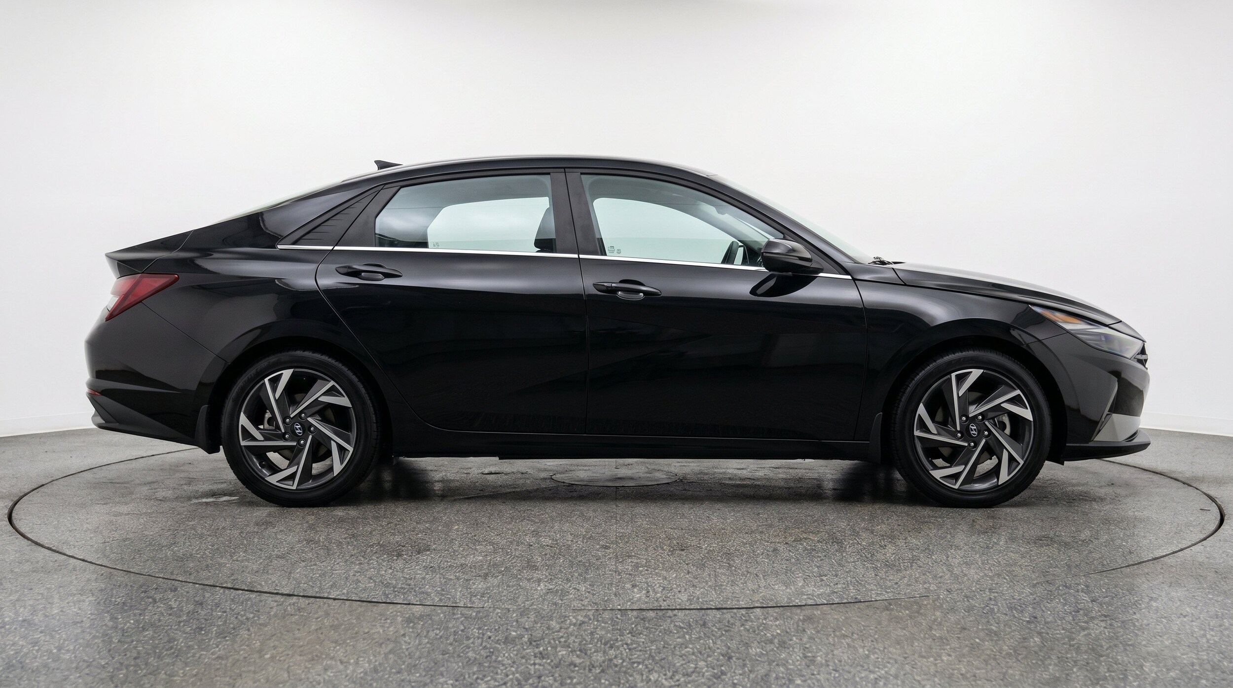 Thumbnail: 2025 Hyundai Elantra - 11