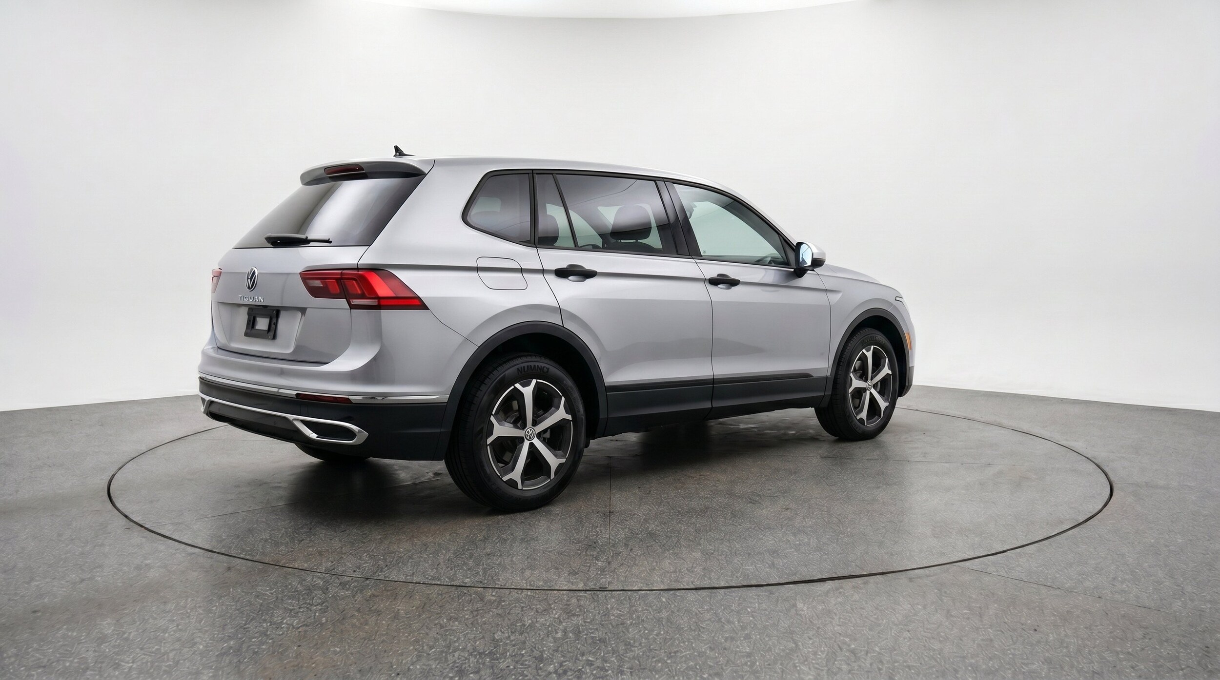 Thumbnail: 2026 Volkswagen Tiguan - 9