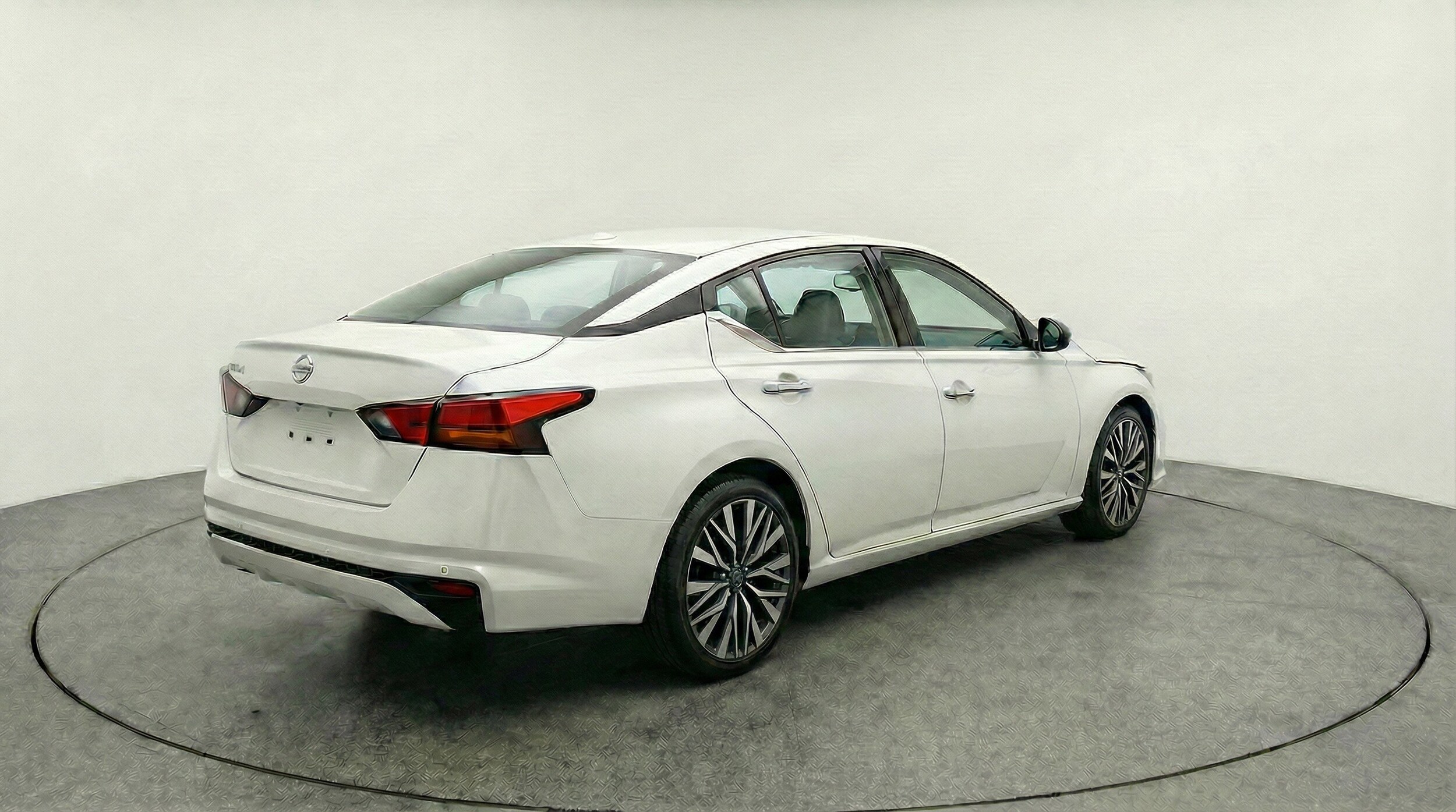 Thumbnail: 2025 Nissan Altima - 9