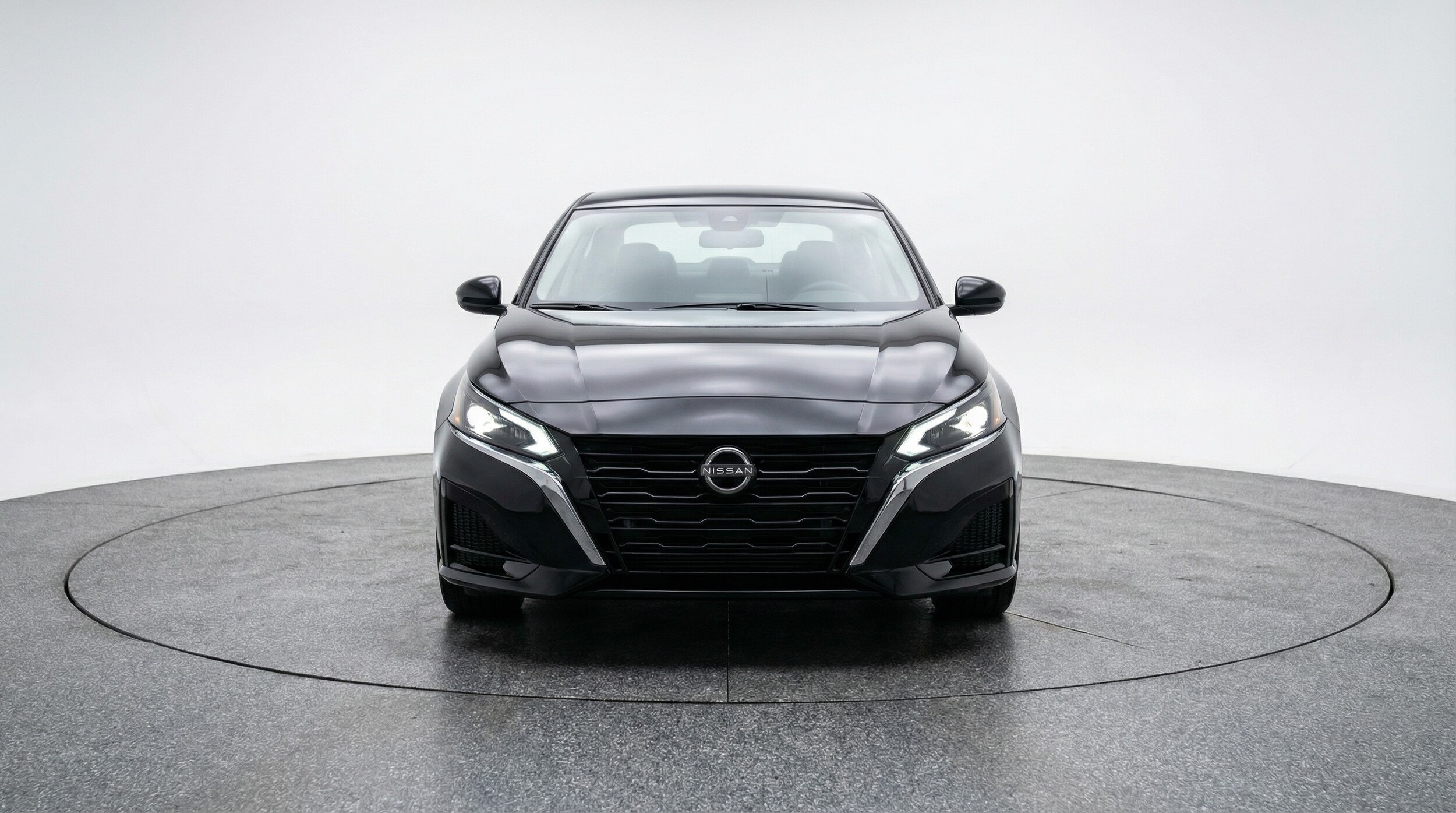 Thumbnail: 2025 Nissan Altima - 2