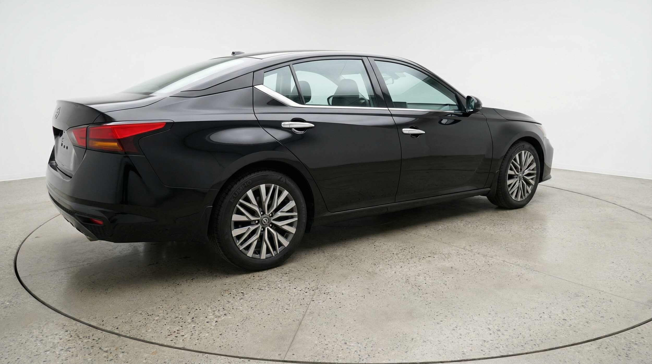 Thumbnail: 2025 Nissan Altima - 7