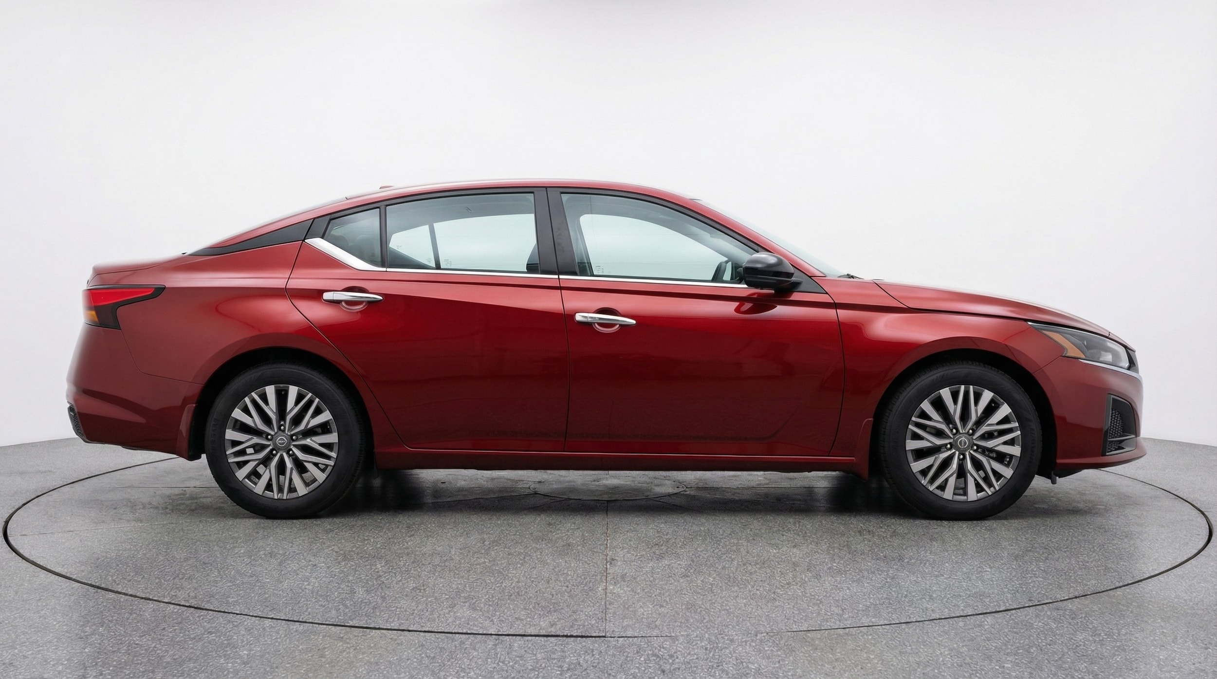 Thumbnail: 2025 Nissan Altima - 8