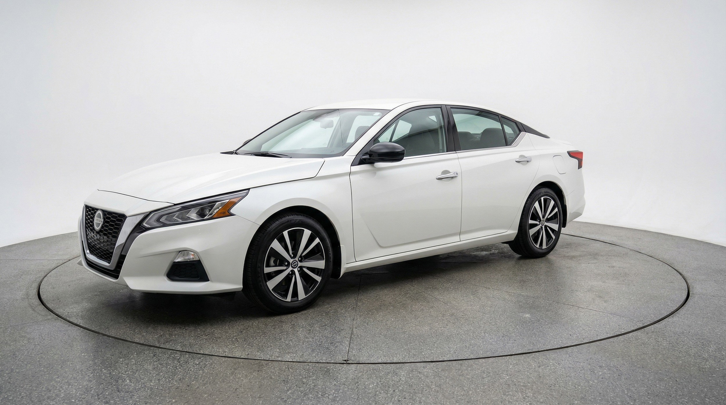 Thumbnail: 2025 Nissan Altima - 3