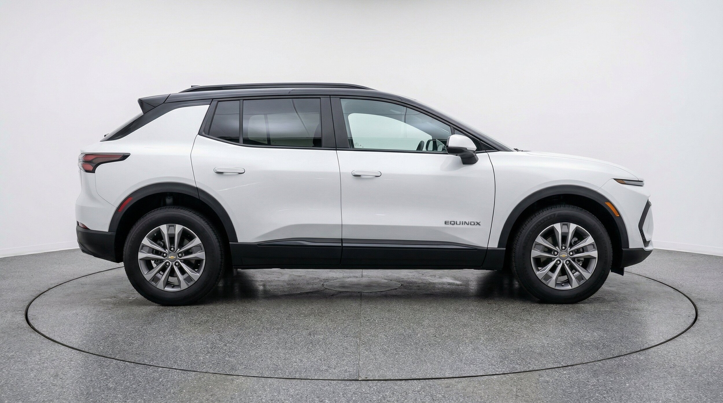Thumbnail: 2025 Chevrolet Equinox - 11