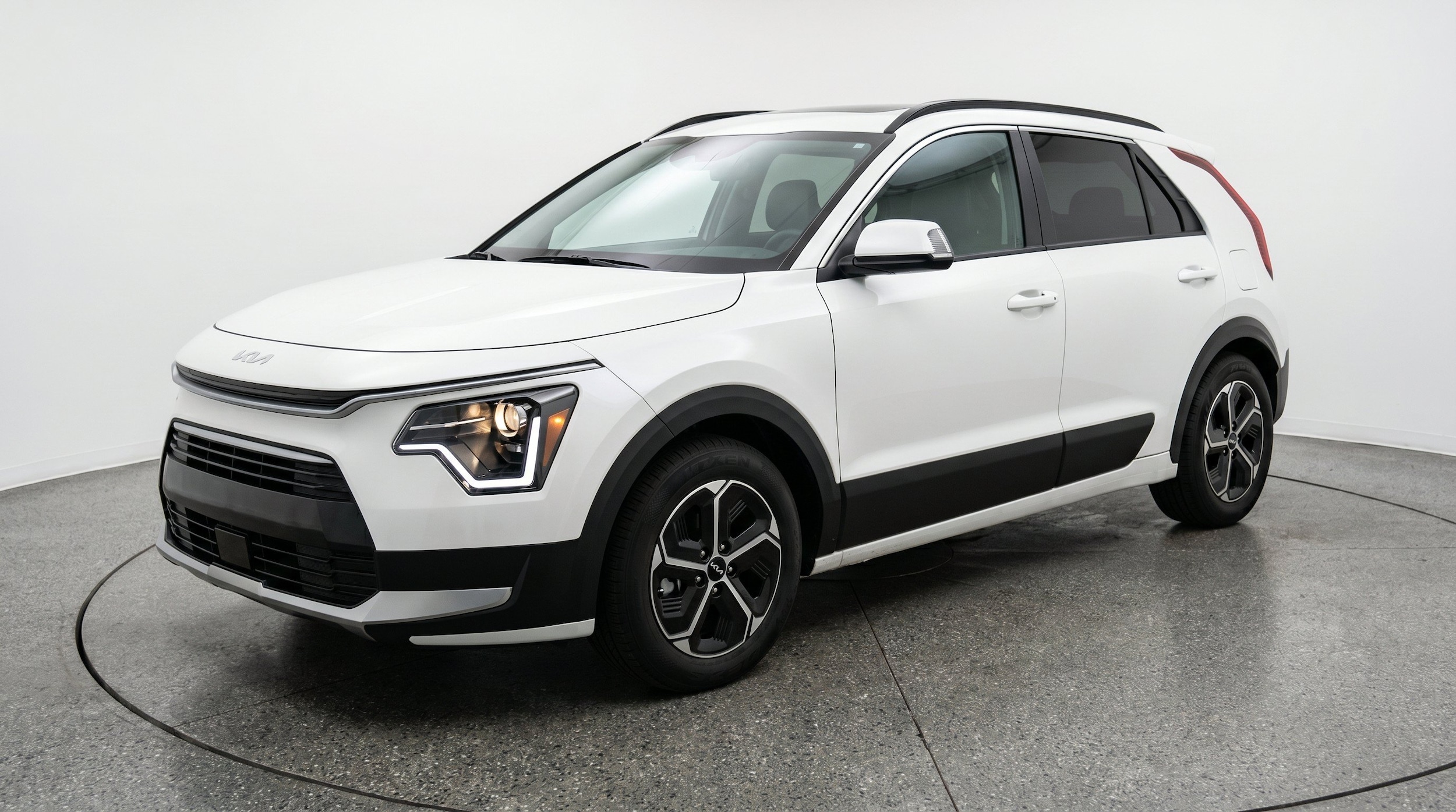 Thumbnail: 2026 Kia Niro - 3