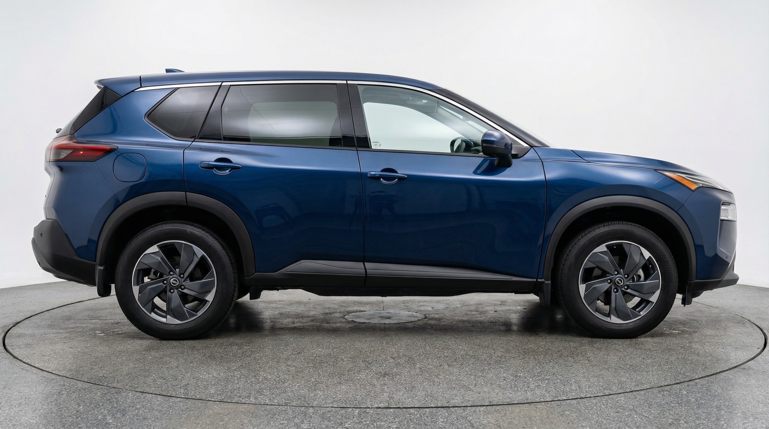 Thumbnail: 2025 Nissan Rogue - 8