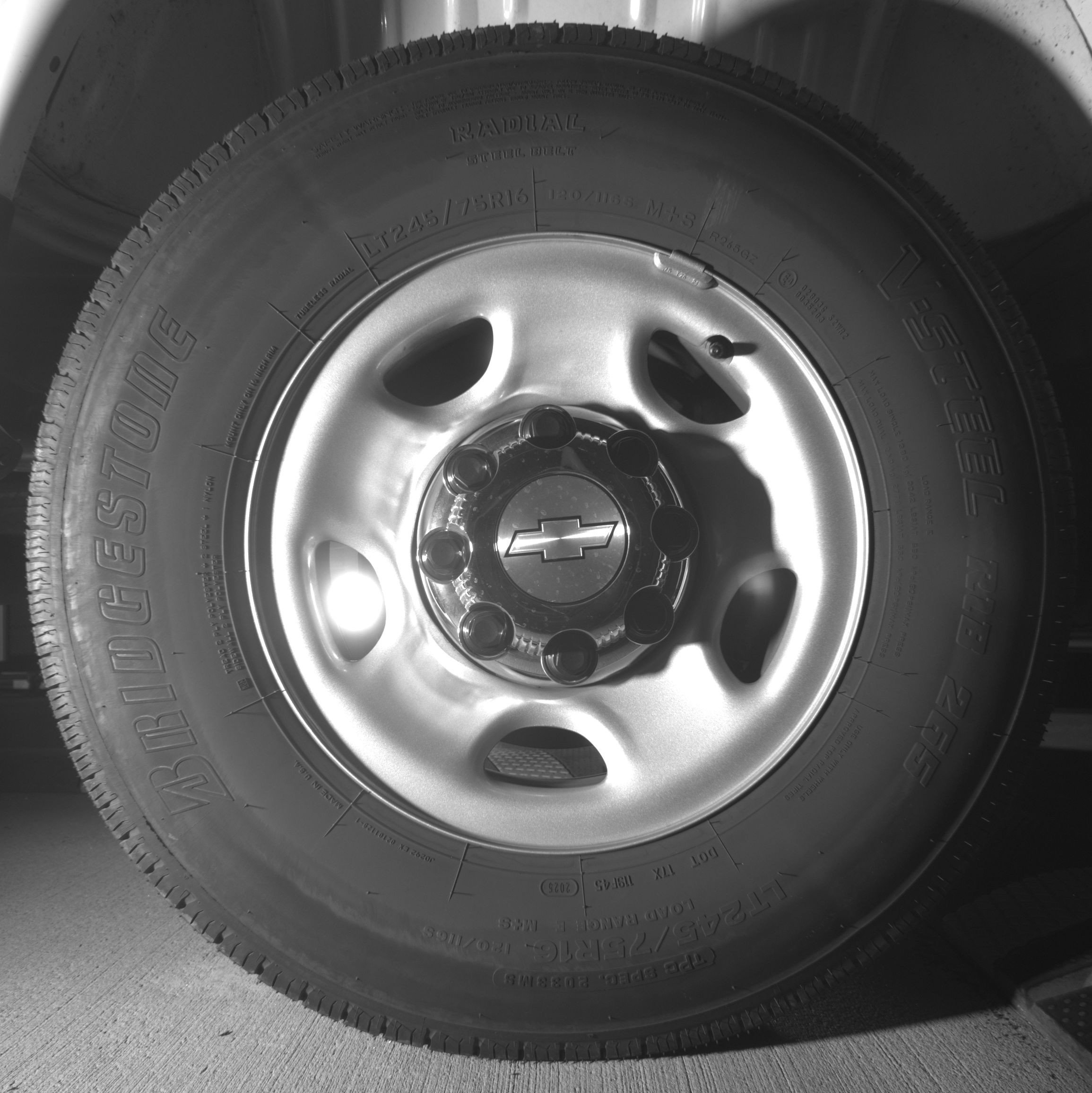 Thumbnail: 2025 Chevrolet Express - 15