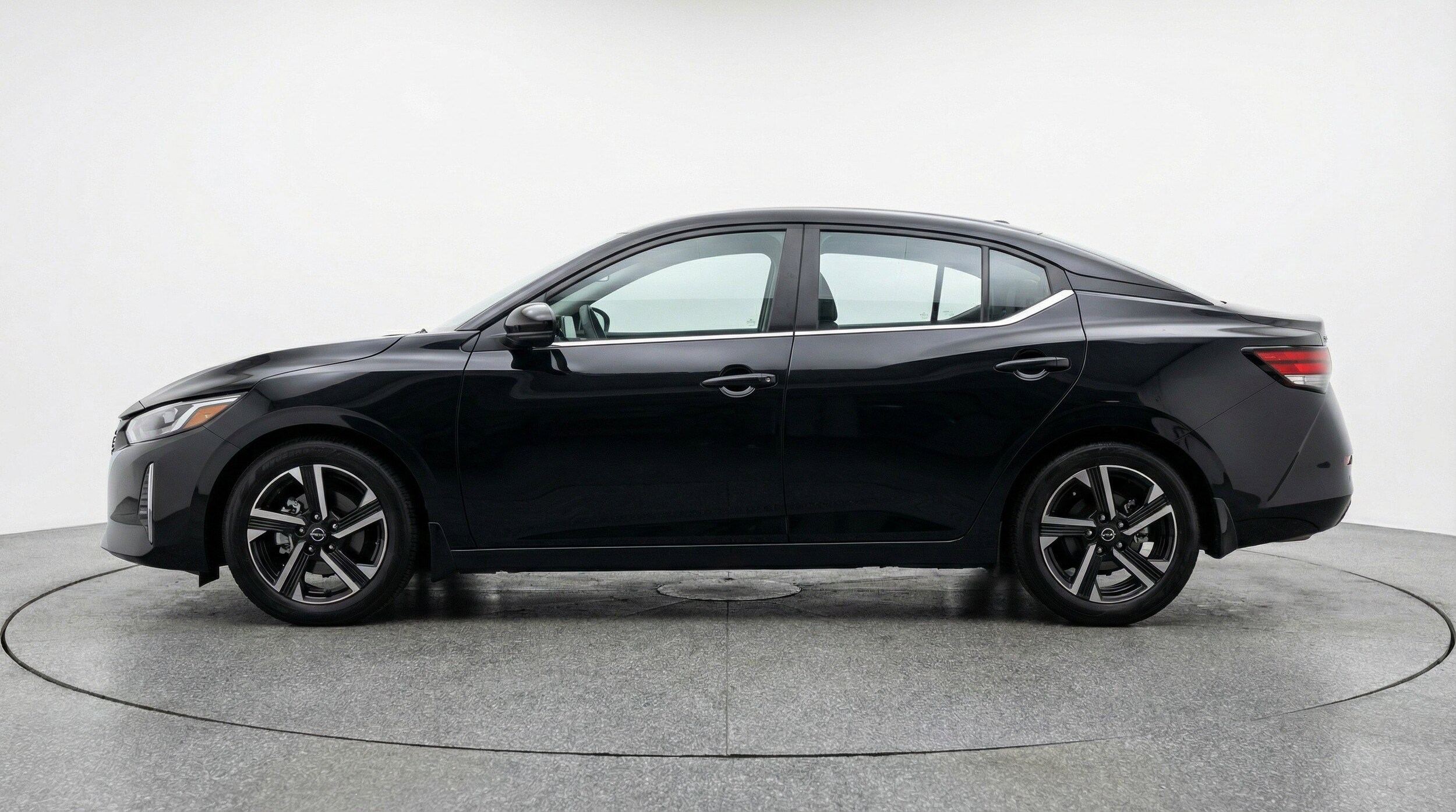 Thumbnail: 2025 Nissan Sentra - 5
